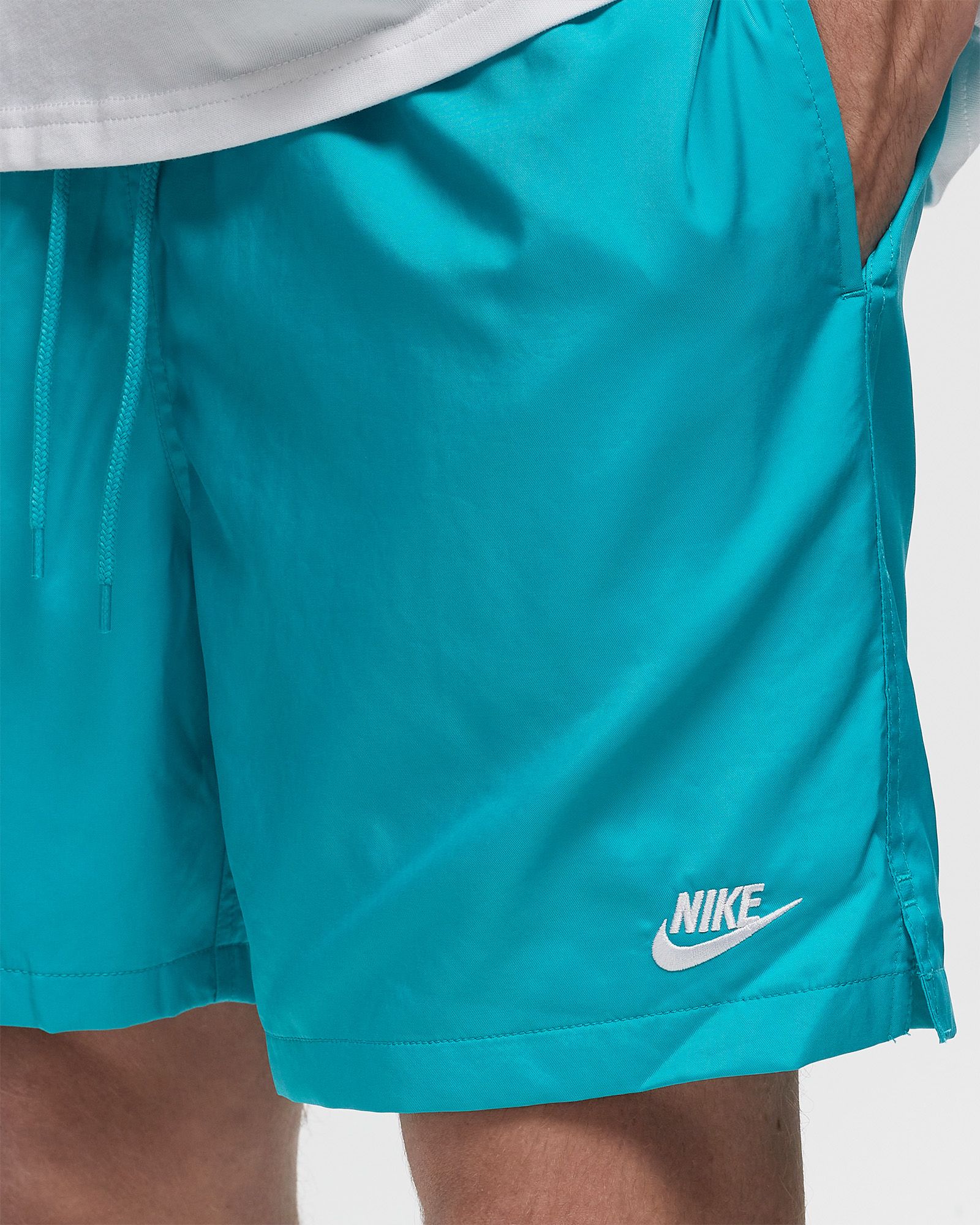 Club Woven Flow Shorts