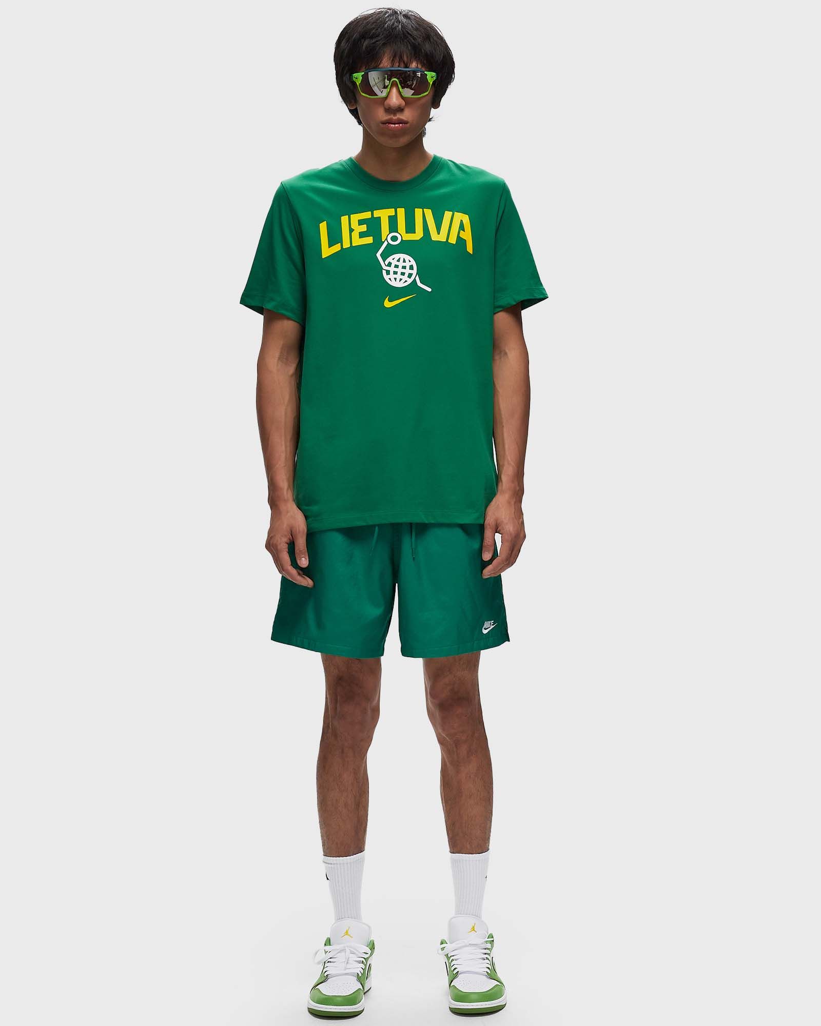 Club Woven Flow Shorts