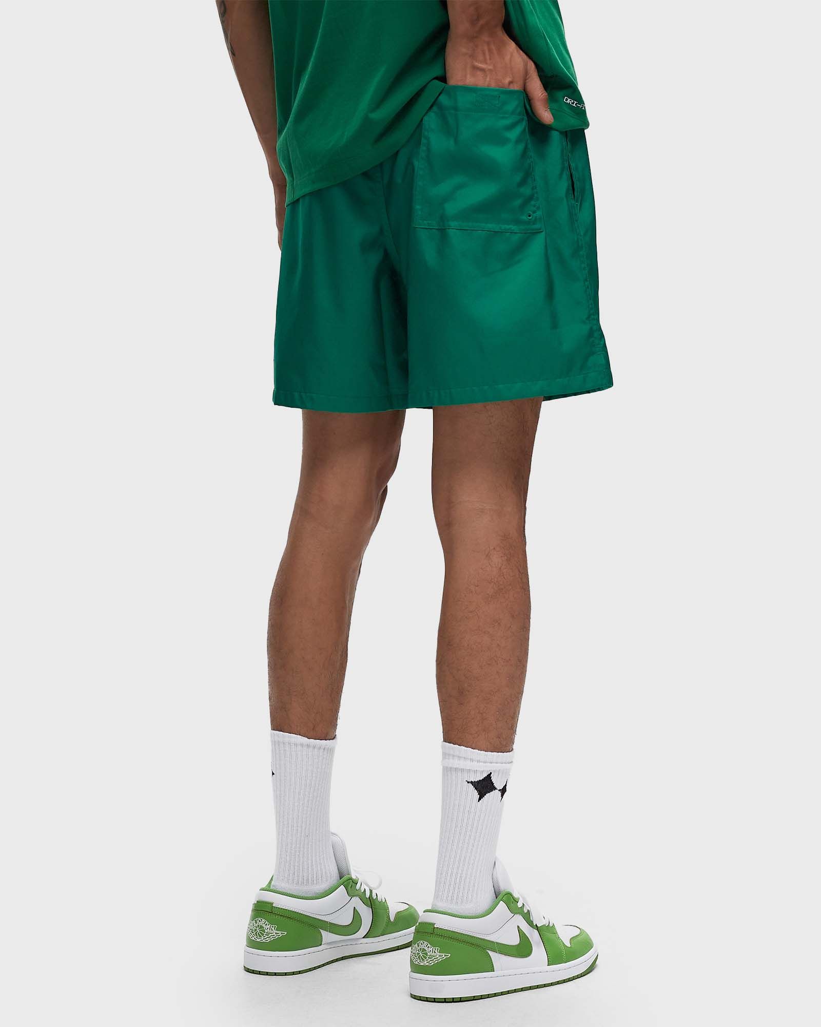 Club Woven Flow Shorts