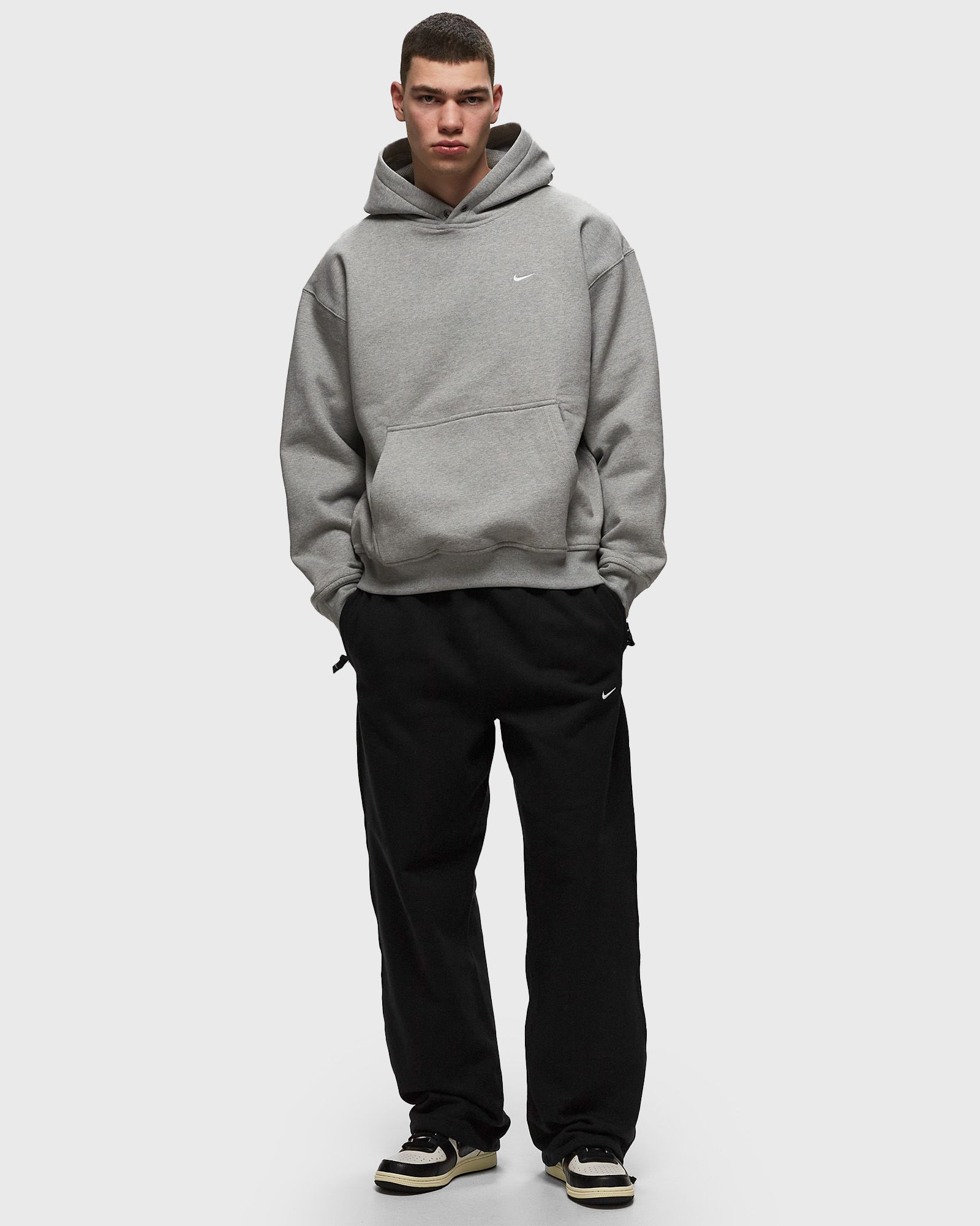 Solo Swoosh Open-Hem Brushed-Back Fleece Pants