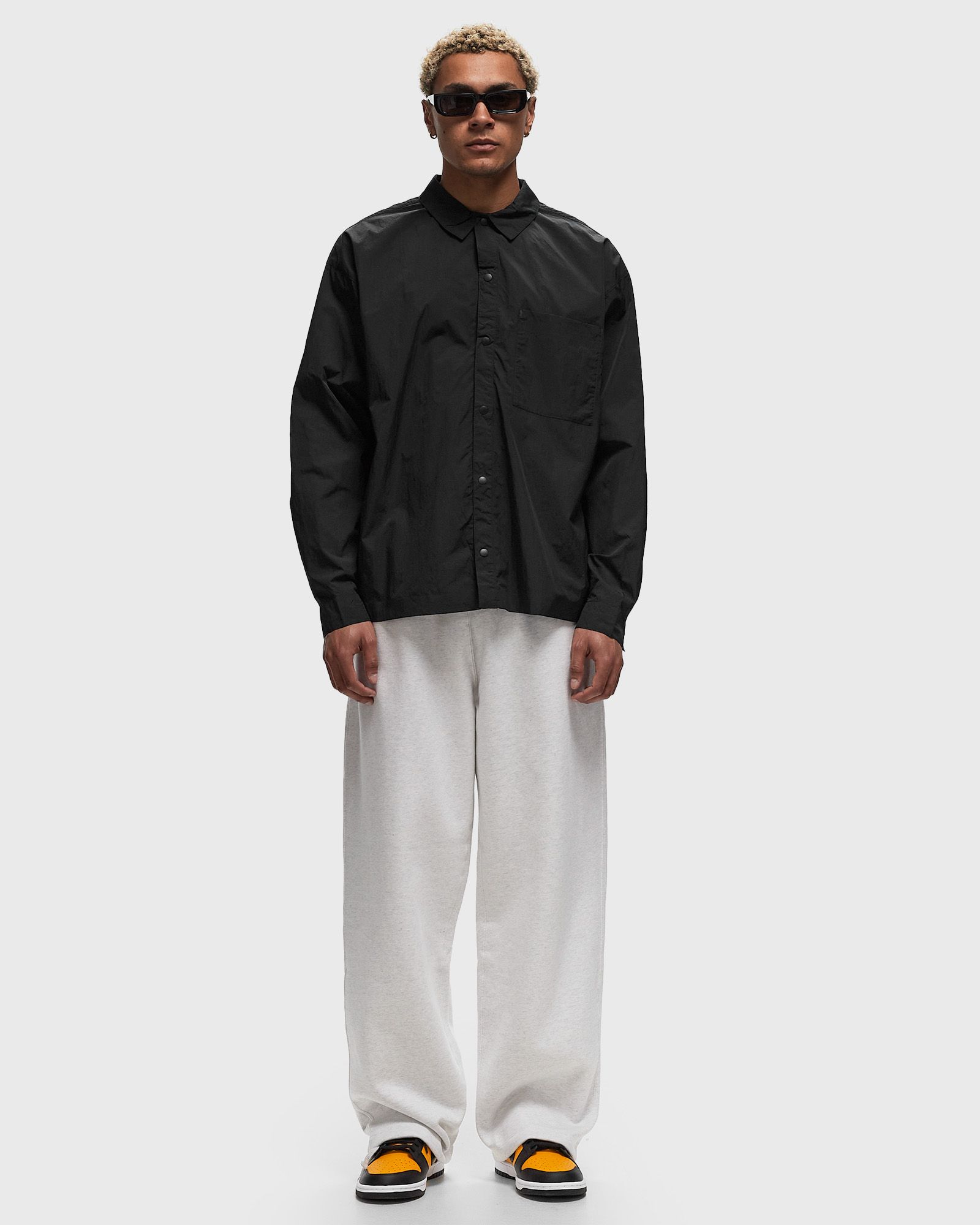 Solo Swoosh Open-Hem Brushed-Back Fleece Pants