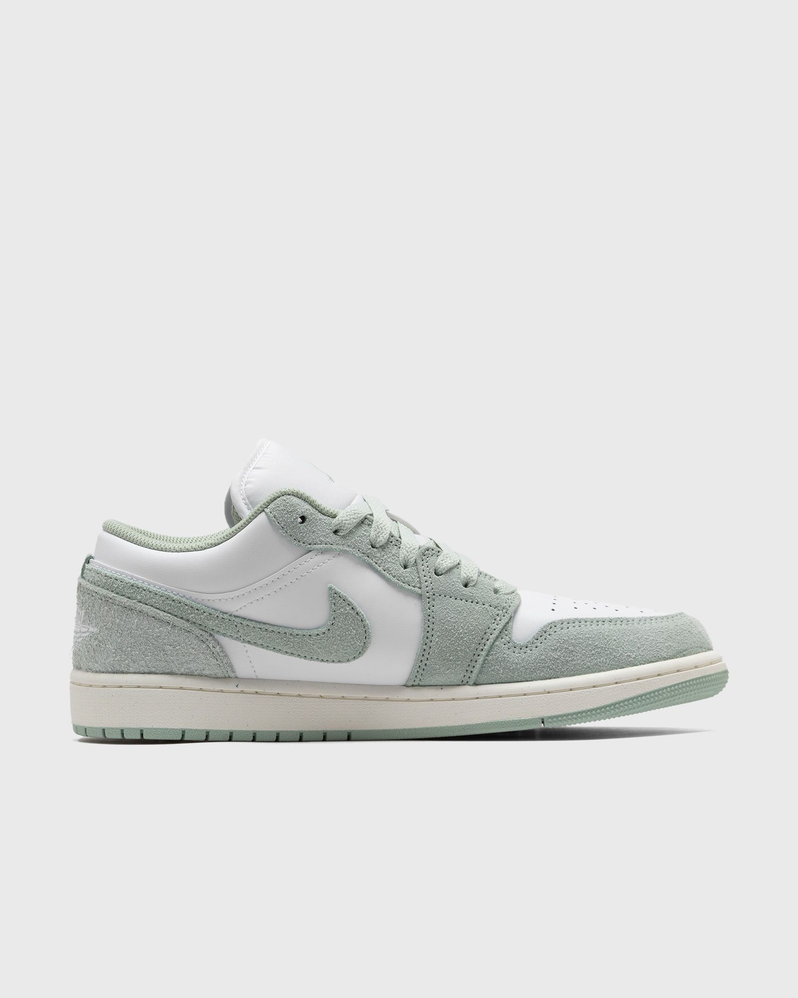 AIR JORDAN 1 LOW SE SEAFOAM