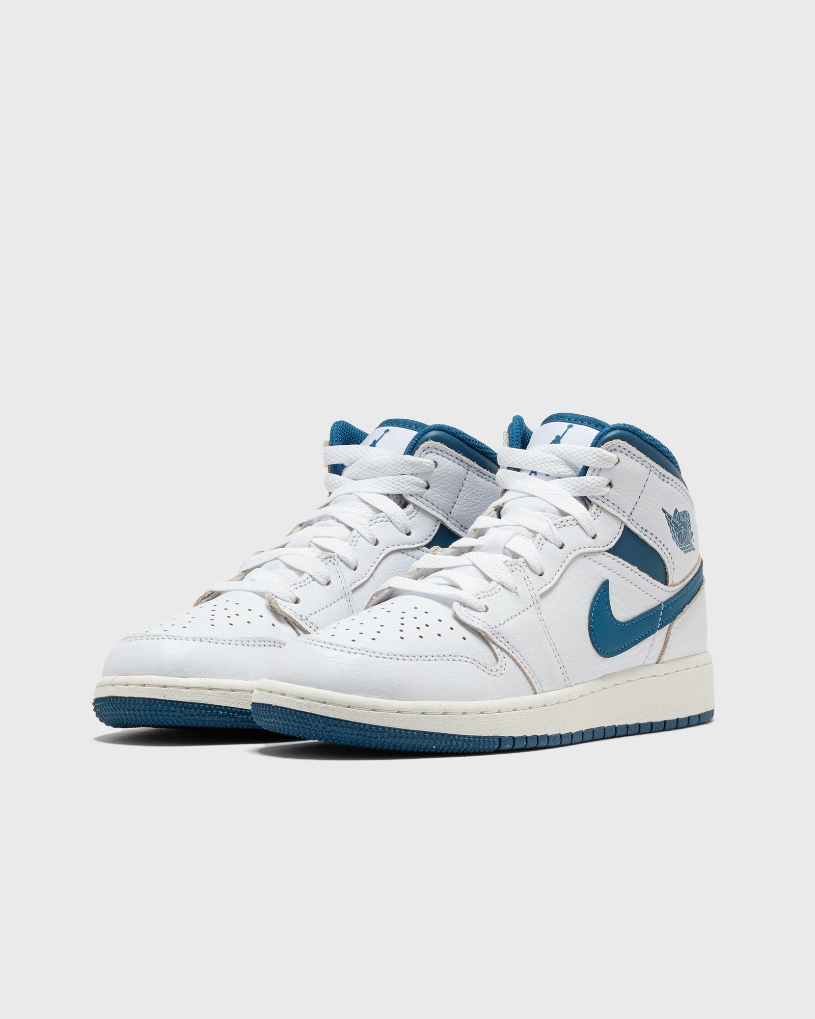 Jordan AIR JORDAN 1 MID SE (GS) White | BSTN Store
