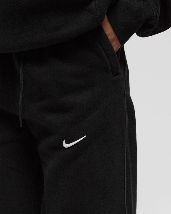 Nike gel tape cheap cuffed track pants black