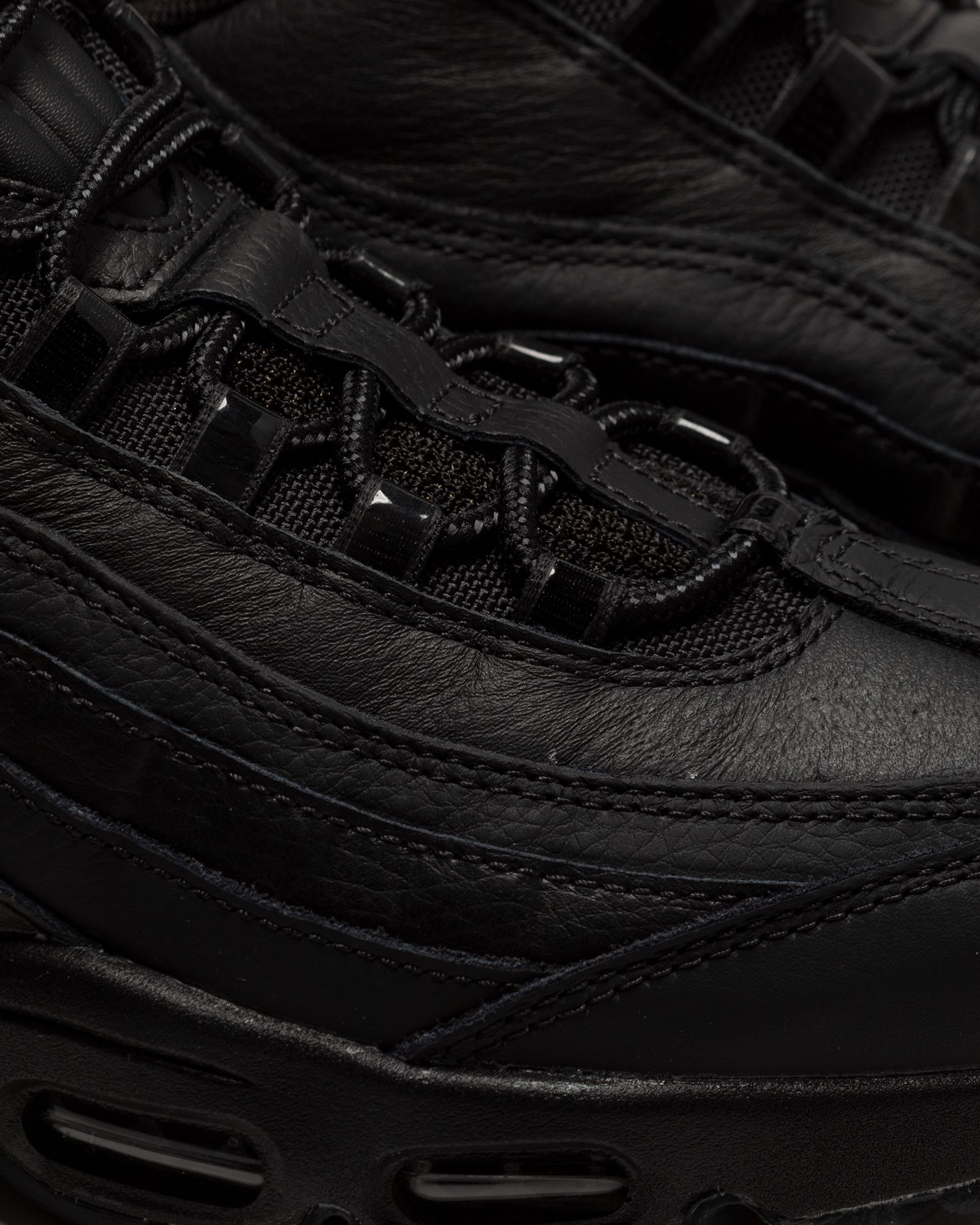 AIR MAX 95 'Triple Black'