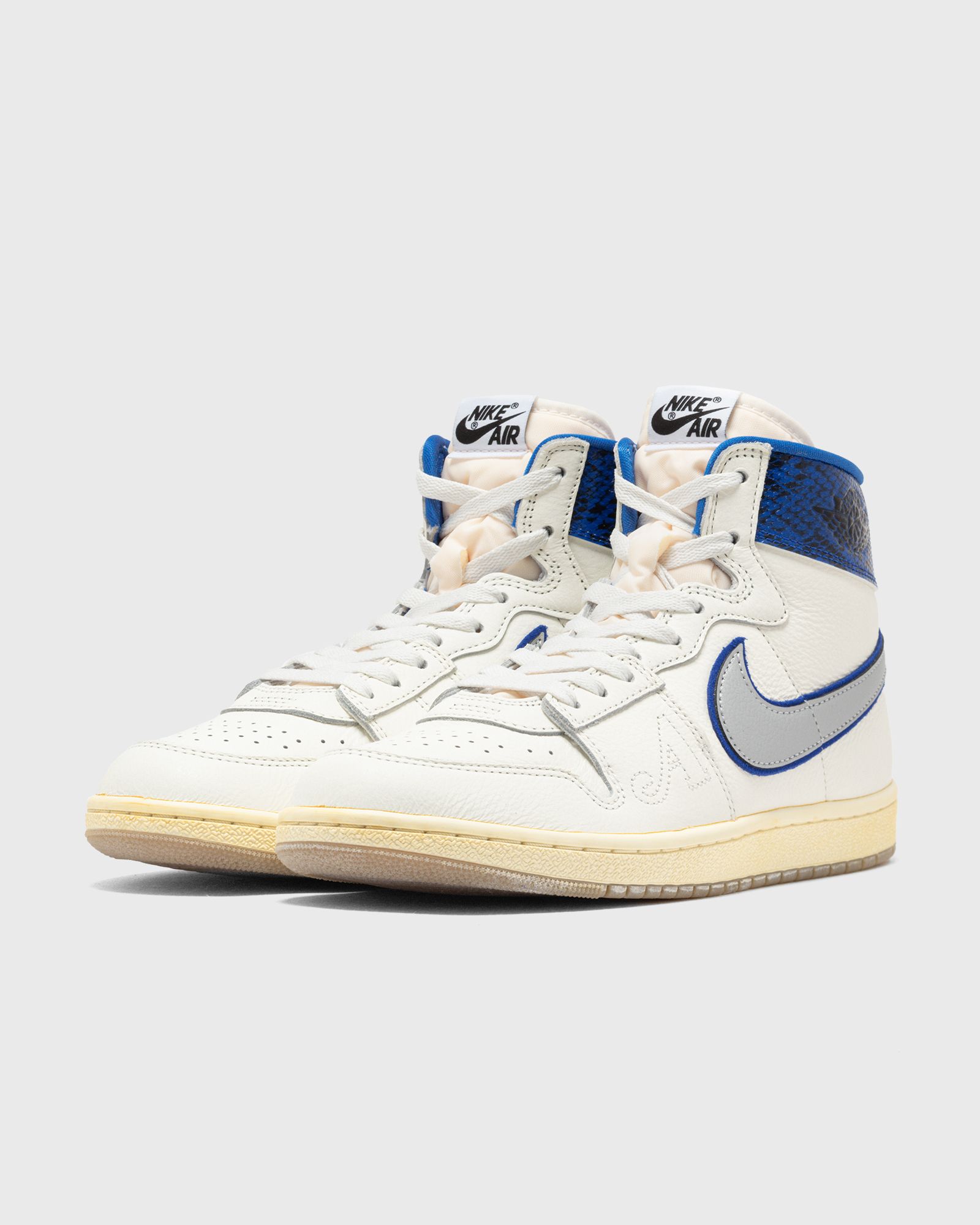 X AWAKE NY AIR SHIP 'GAME ROYAL'