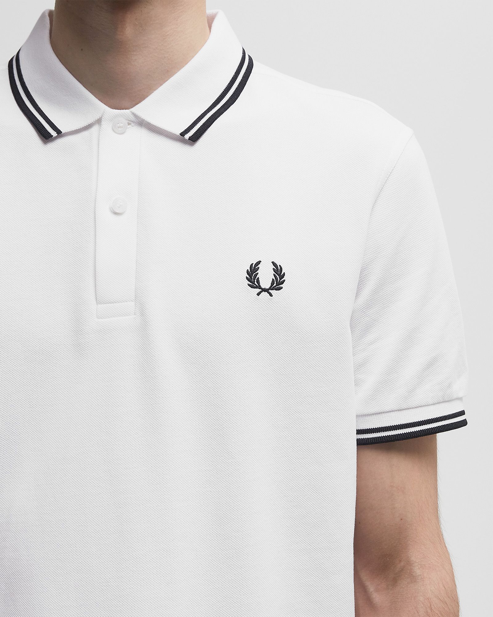 X FRED PERRY TEE KNIT