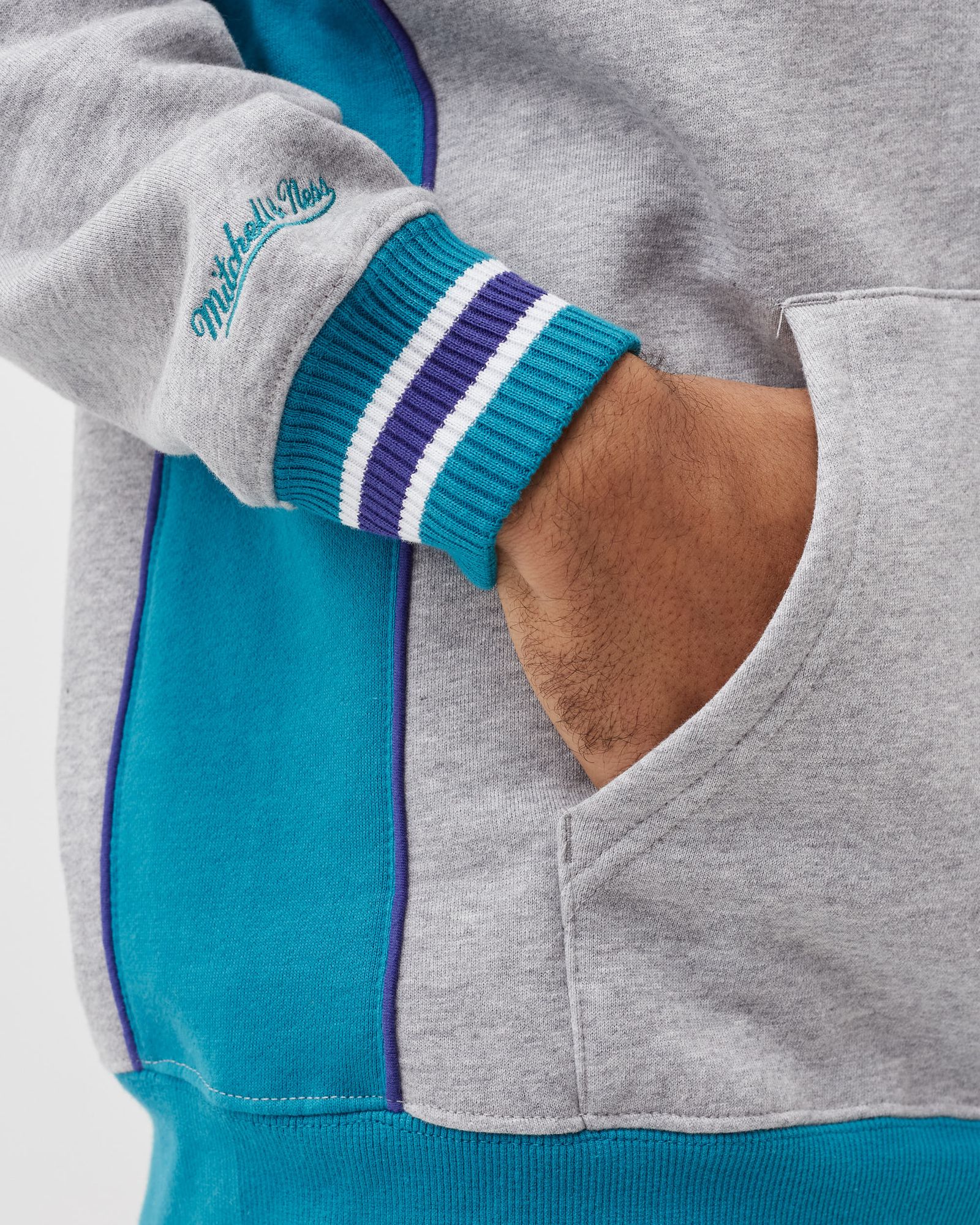 CHARLOTTE HORNETS Premium Fleece Hoodie