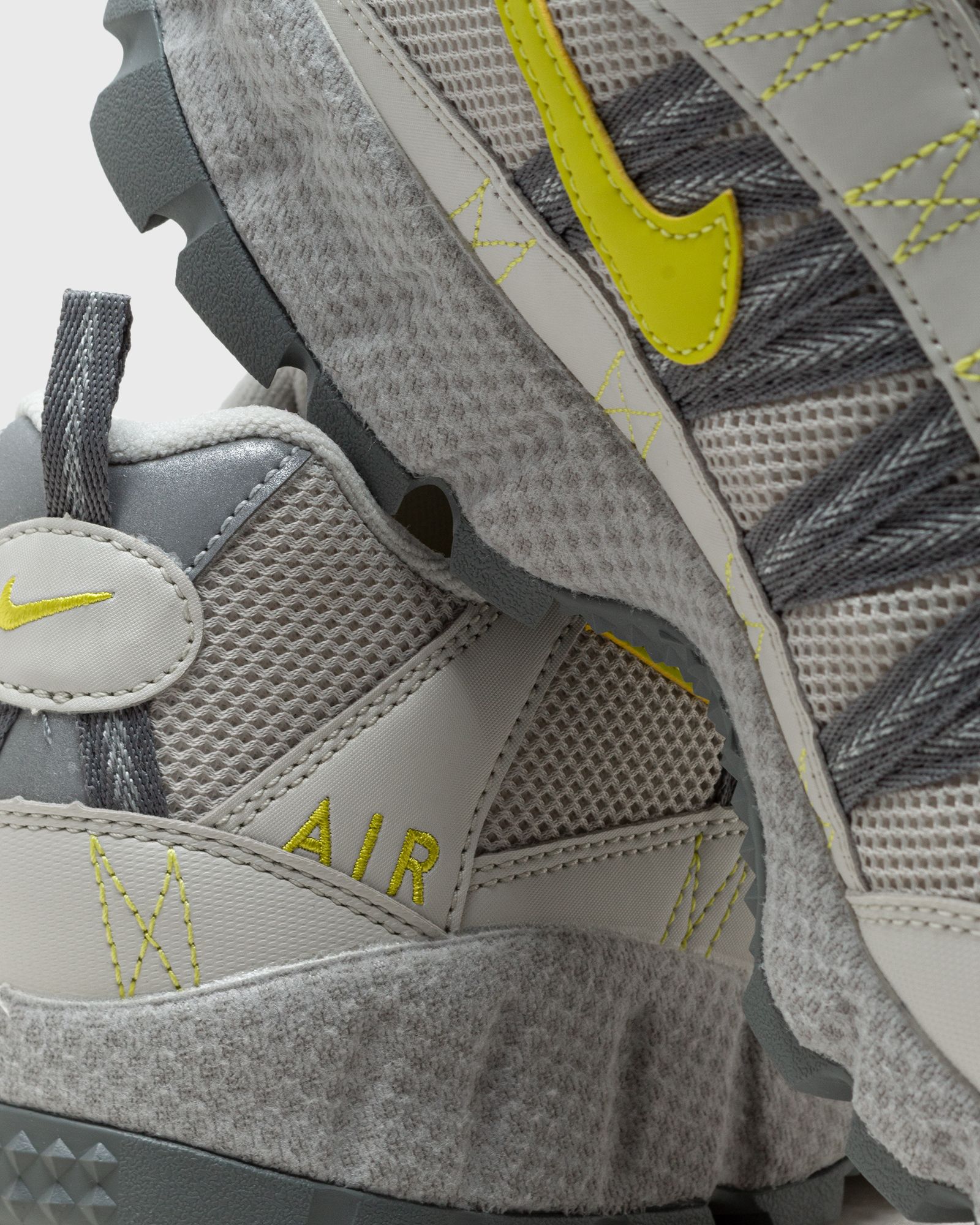 NIKE AIR HUMARA 'Light Bone'