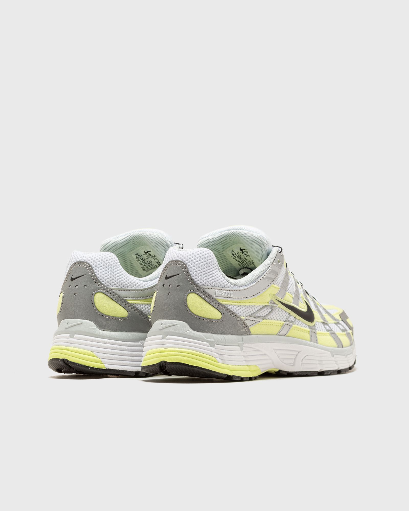 WMNS NIKE P-6000