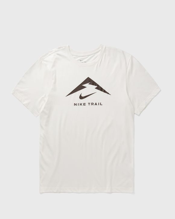 DF TEE TRAIL LOGO
