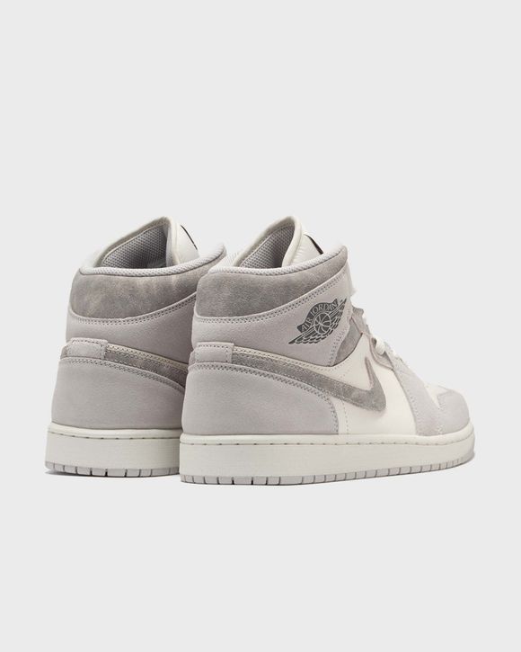 AIR JORDAN 1 MID SE