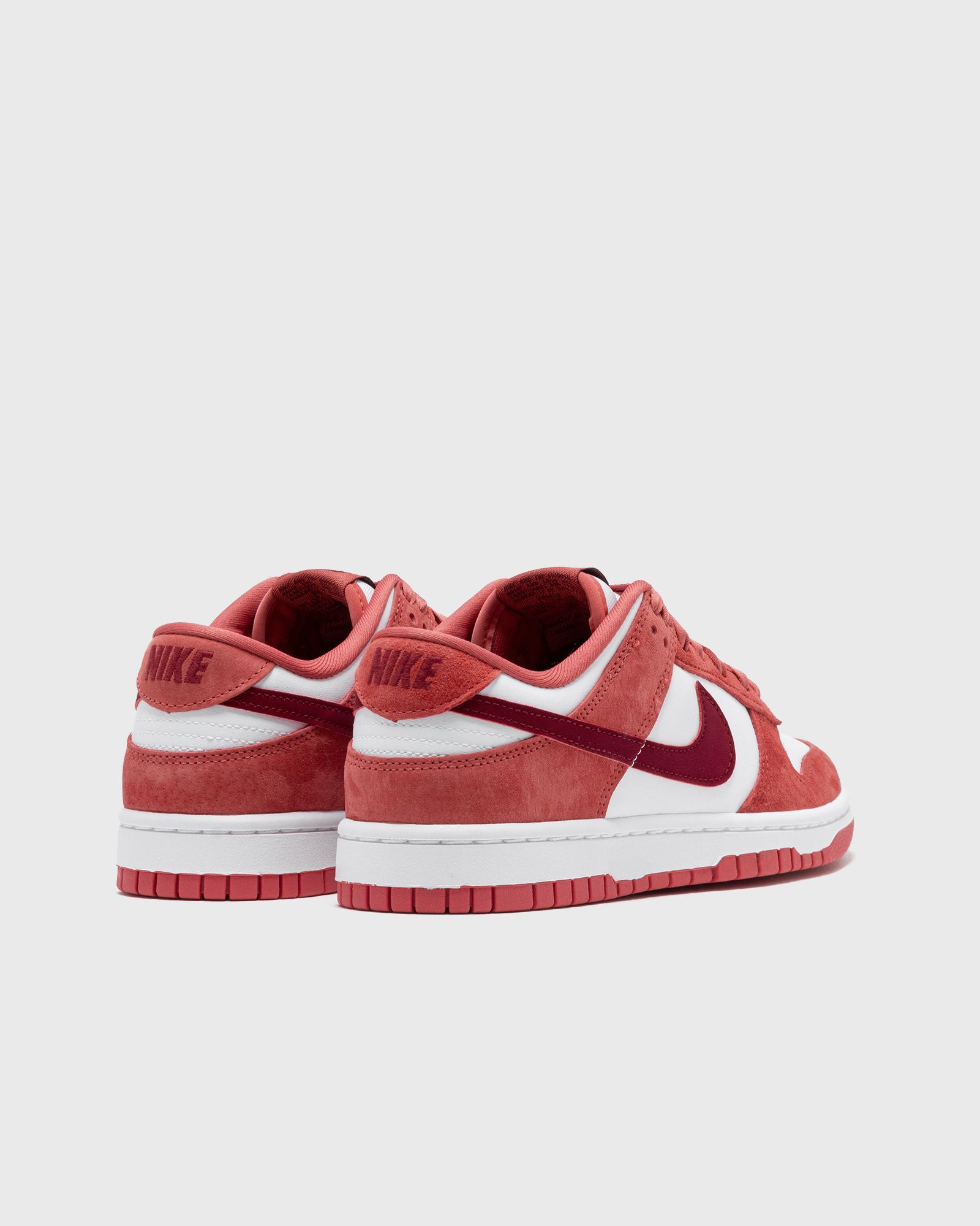 WMNS DUNK LOW VALENTINES DAY