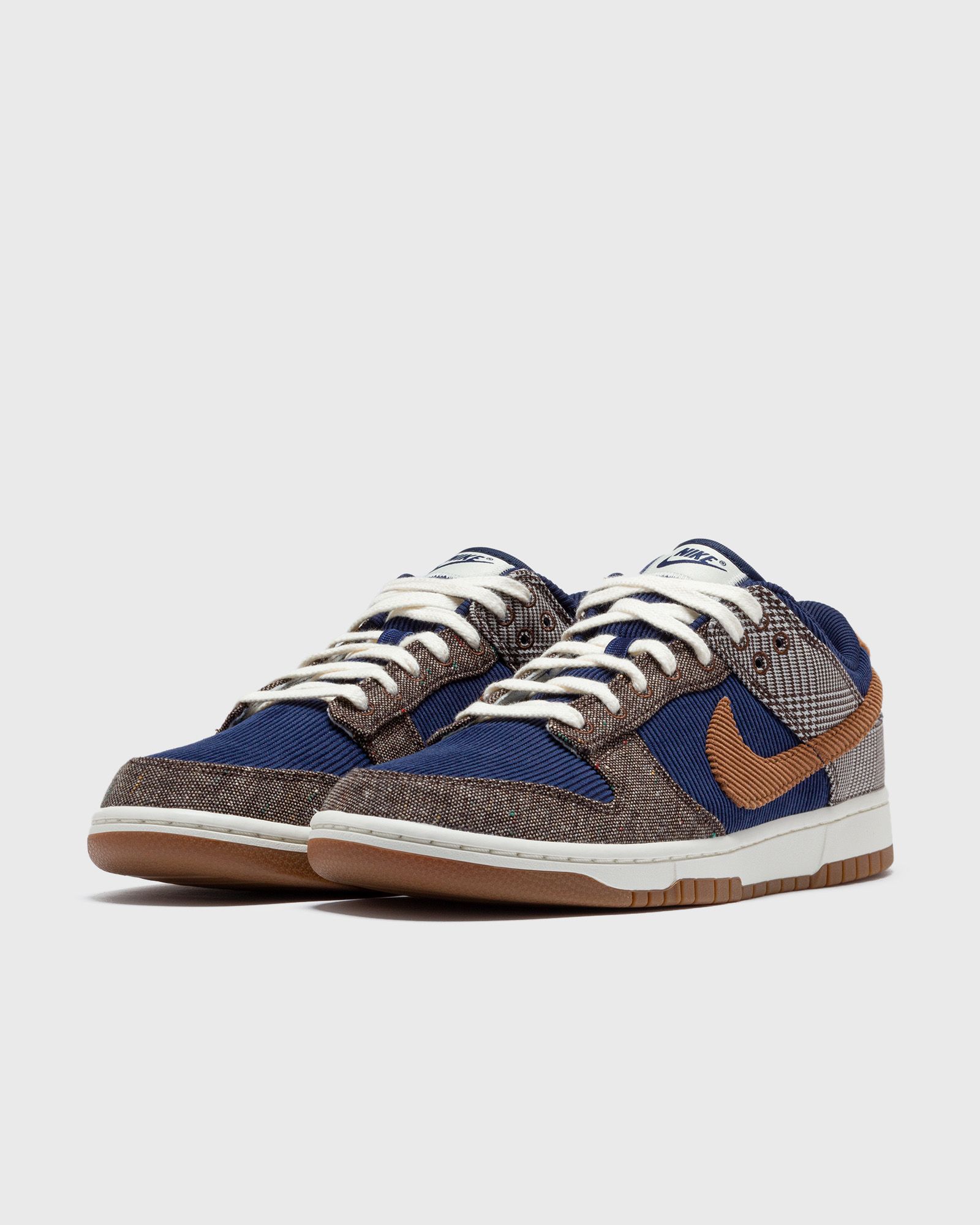 NIKE DUNK LOW PRM