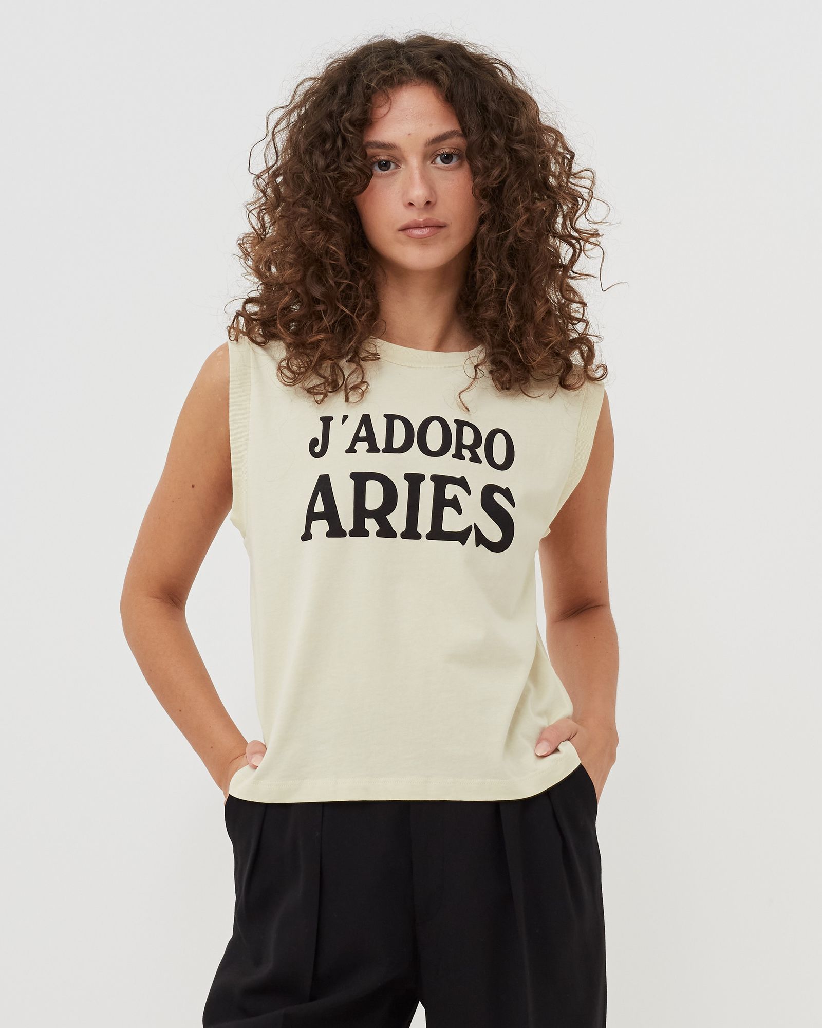 J'adoro Aries Shrunken Vest