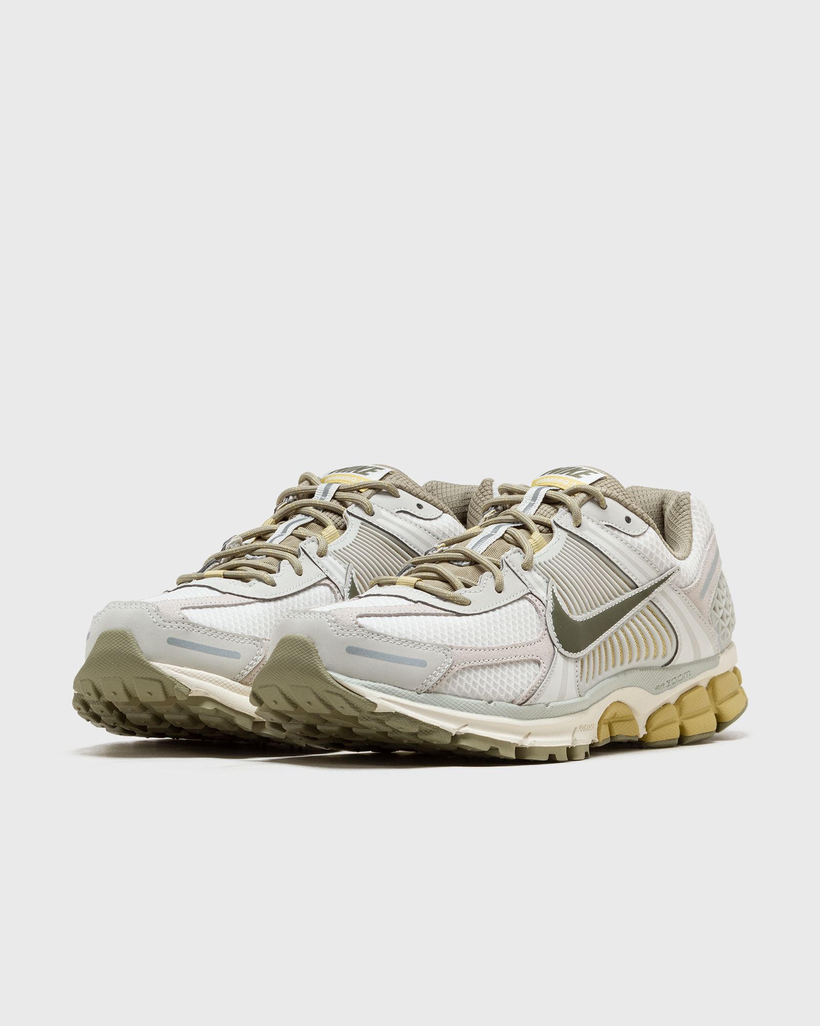 Nike Zoom Vomero 5 Men's Shoes