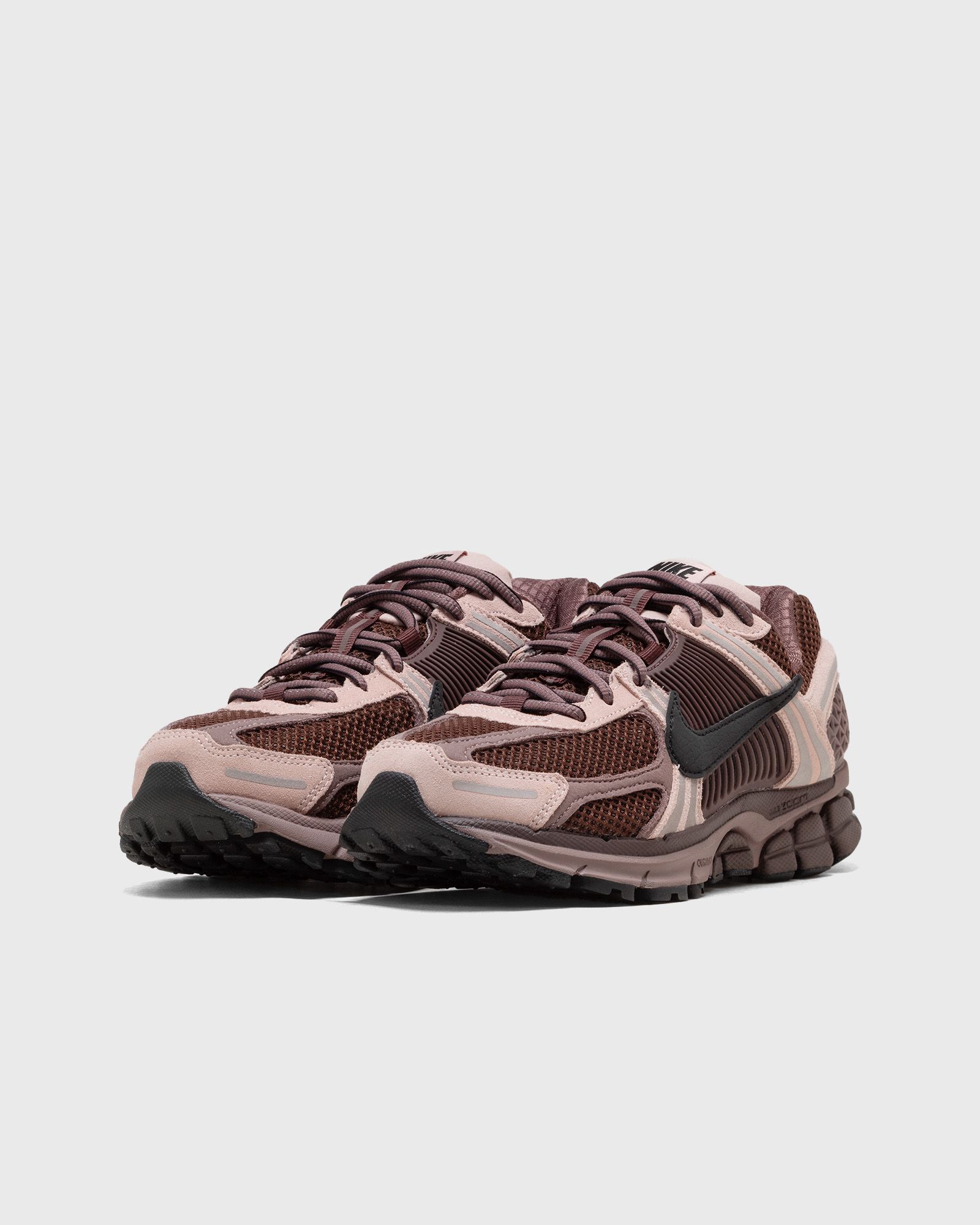 WMNS NIKE VOMERO 5