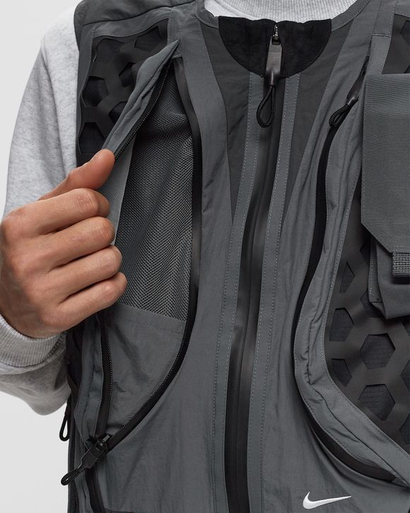 Nikelab x mmw kiger vest black hotsell