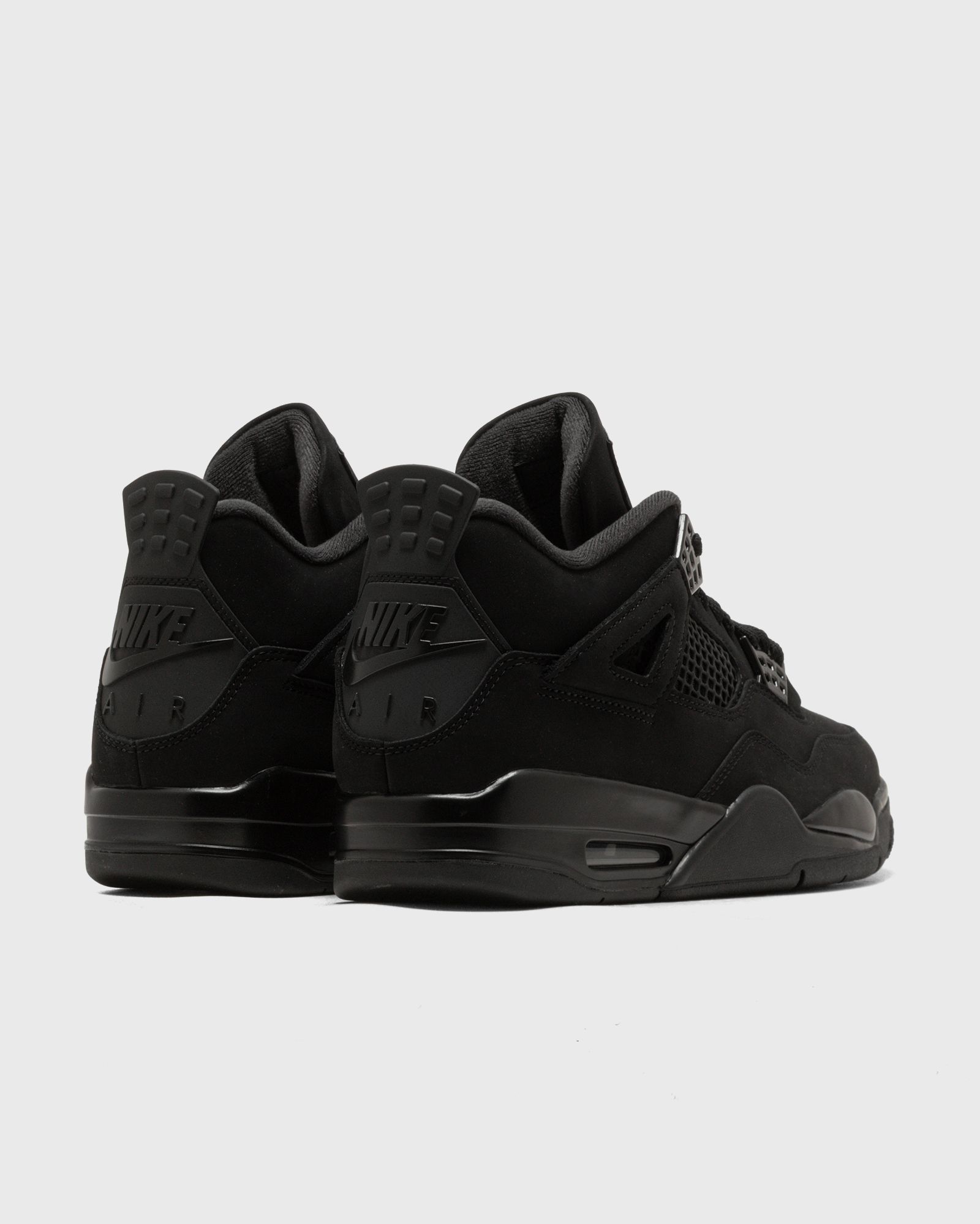 AIR JORDAN 4 RETRO "BLACK CAT"