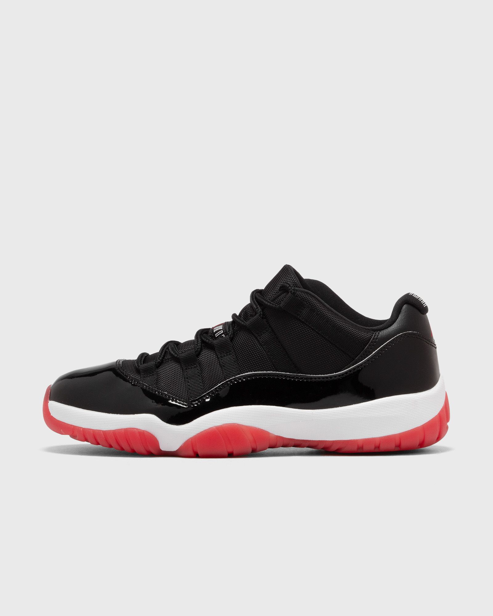 AIR JORDAN 11 RETRO LOW "BRED"