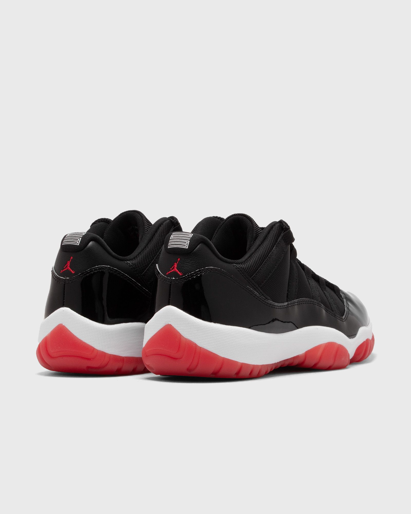 AIR JORDAN 11 RETRO LOW "BRED"