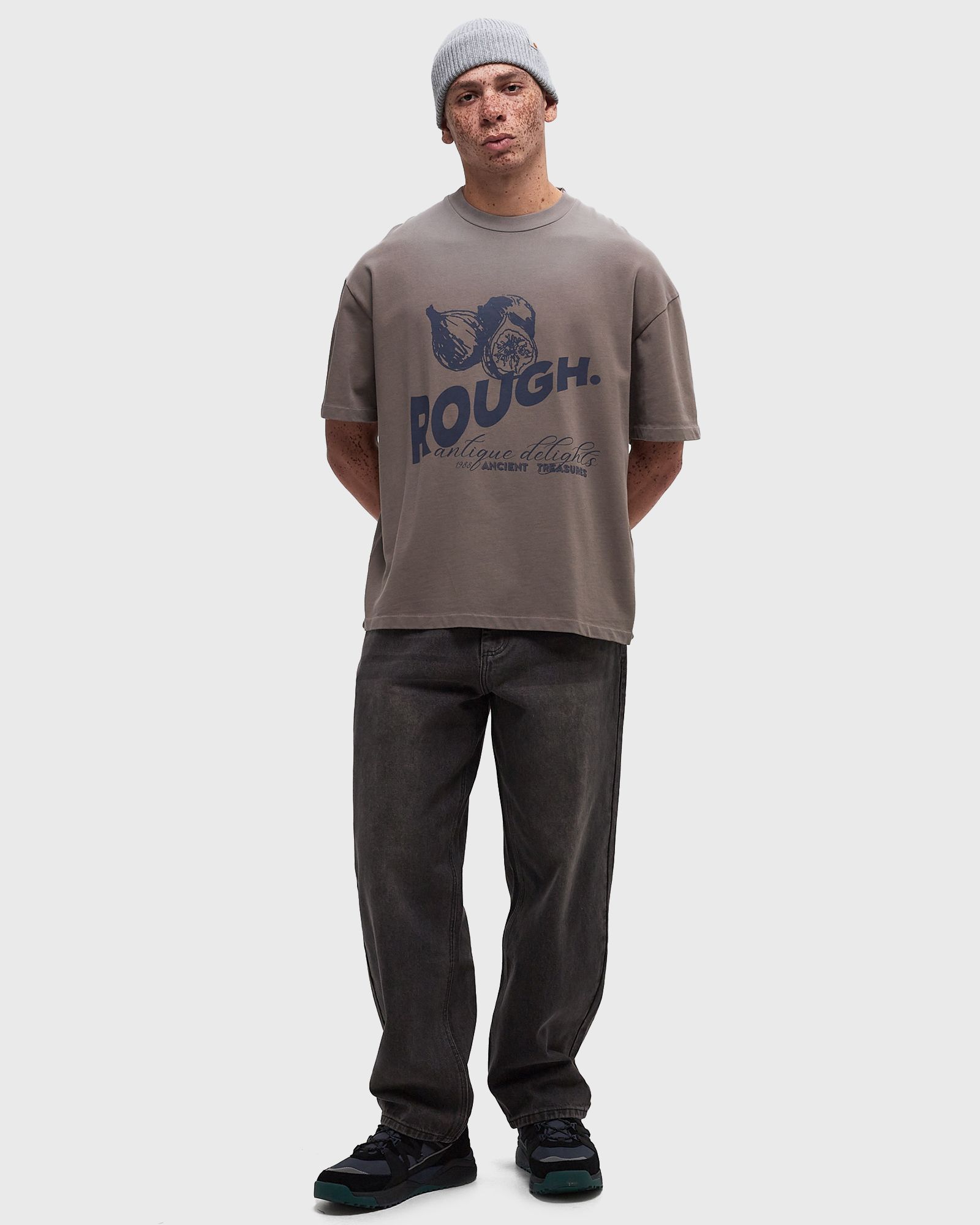 BLEACHED VINTAGE FIG Tee