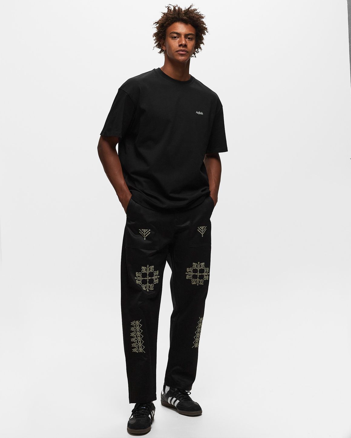 【関税込み】ADISH ブラック Qrunful Tシャツ ADISH Short Sleeve Qrunful Logo T-Shirt Black | BSTN Store