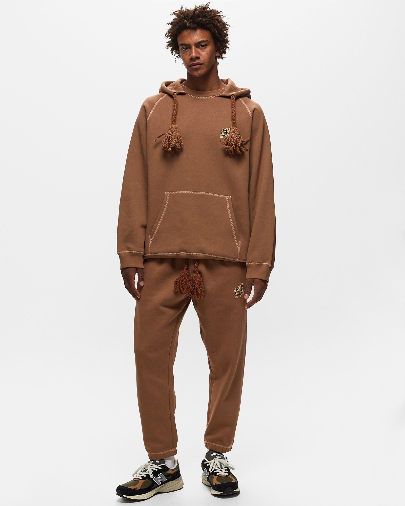 Tatreez Logo Contrast Stitched Lakiya Sweatpants