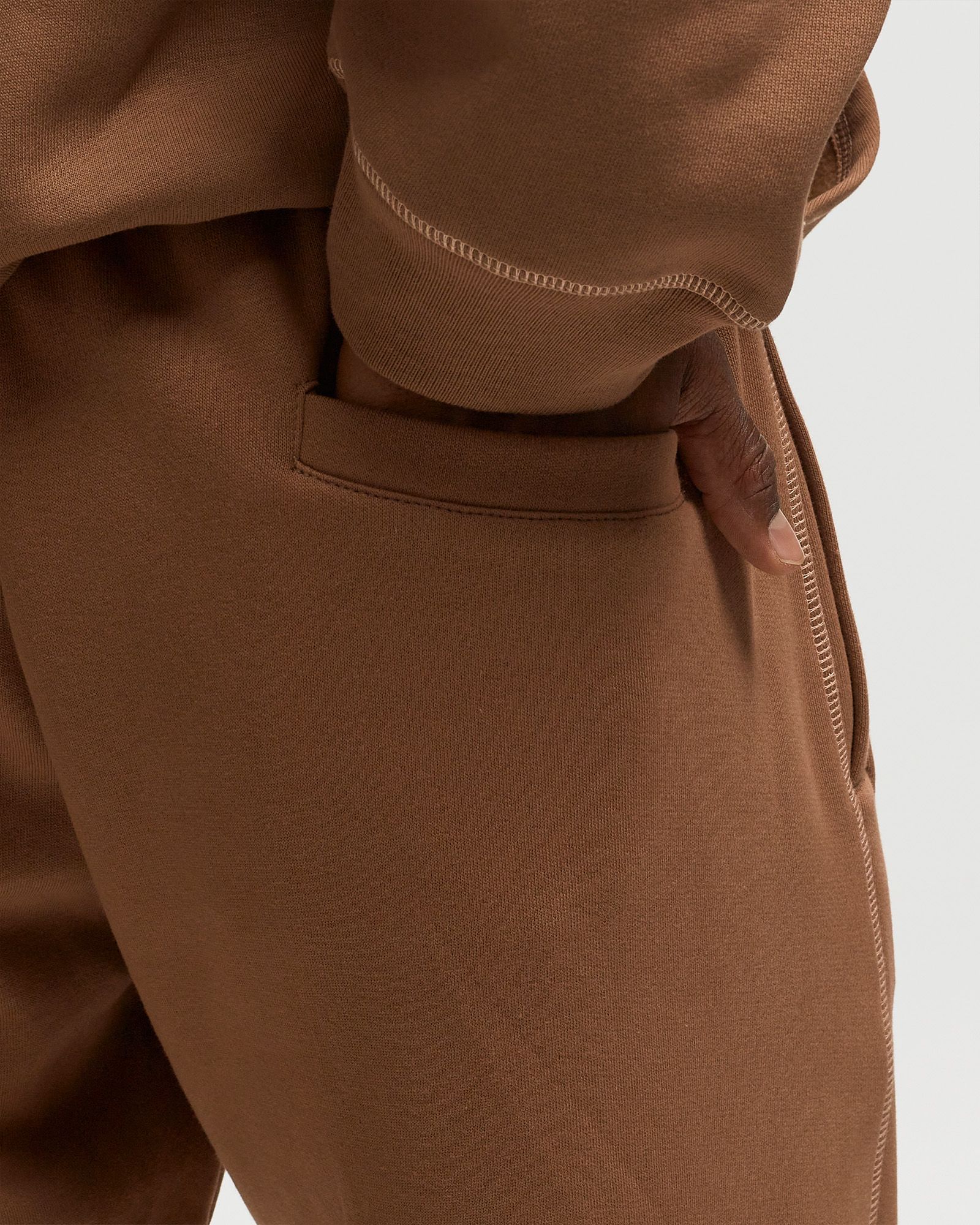 Tatreez Logo Contrast Stitched Lakiya Sweatpants