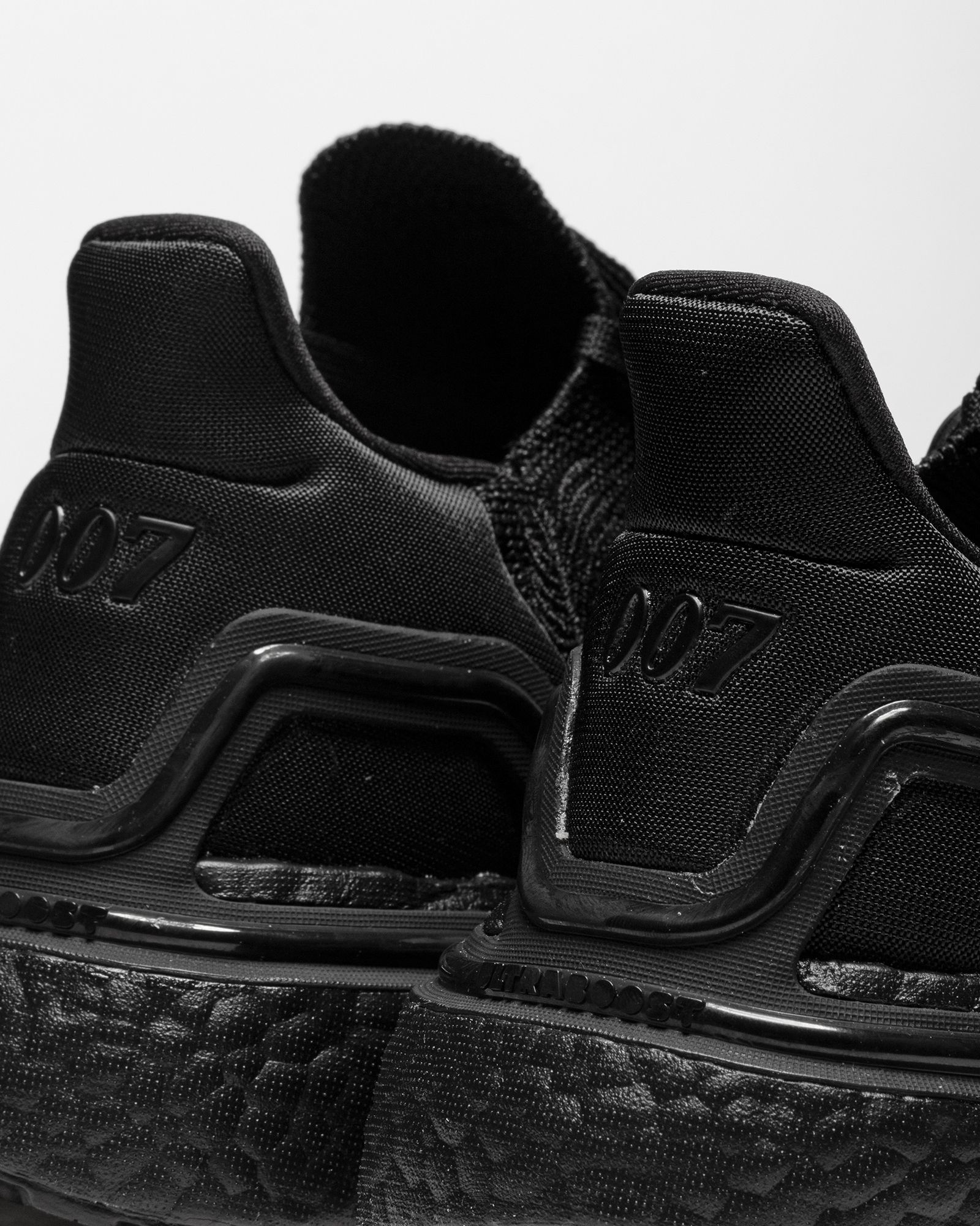 ADIDAS X JAMES BOND ULTRABOOST 20 