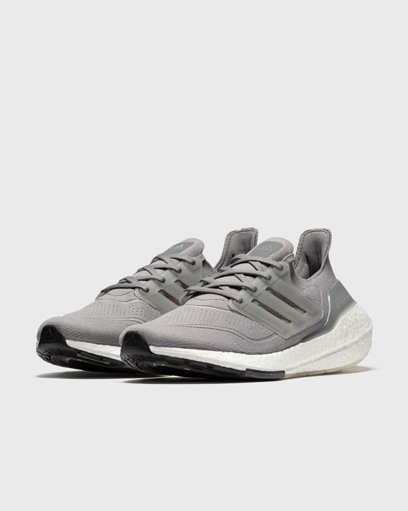 ULTRABOOST 21