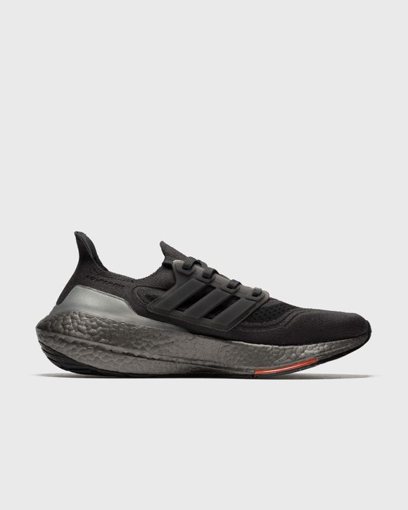ULTRABOOST 21