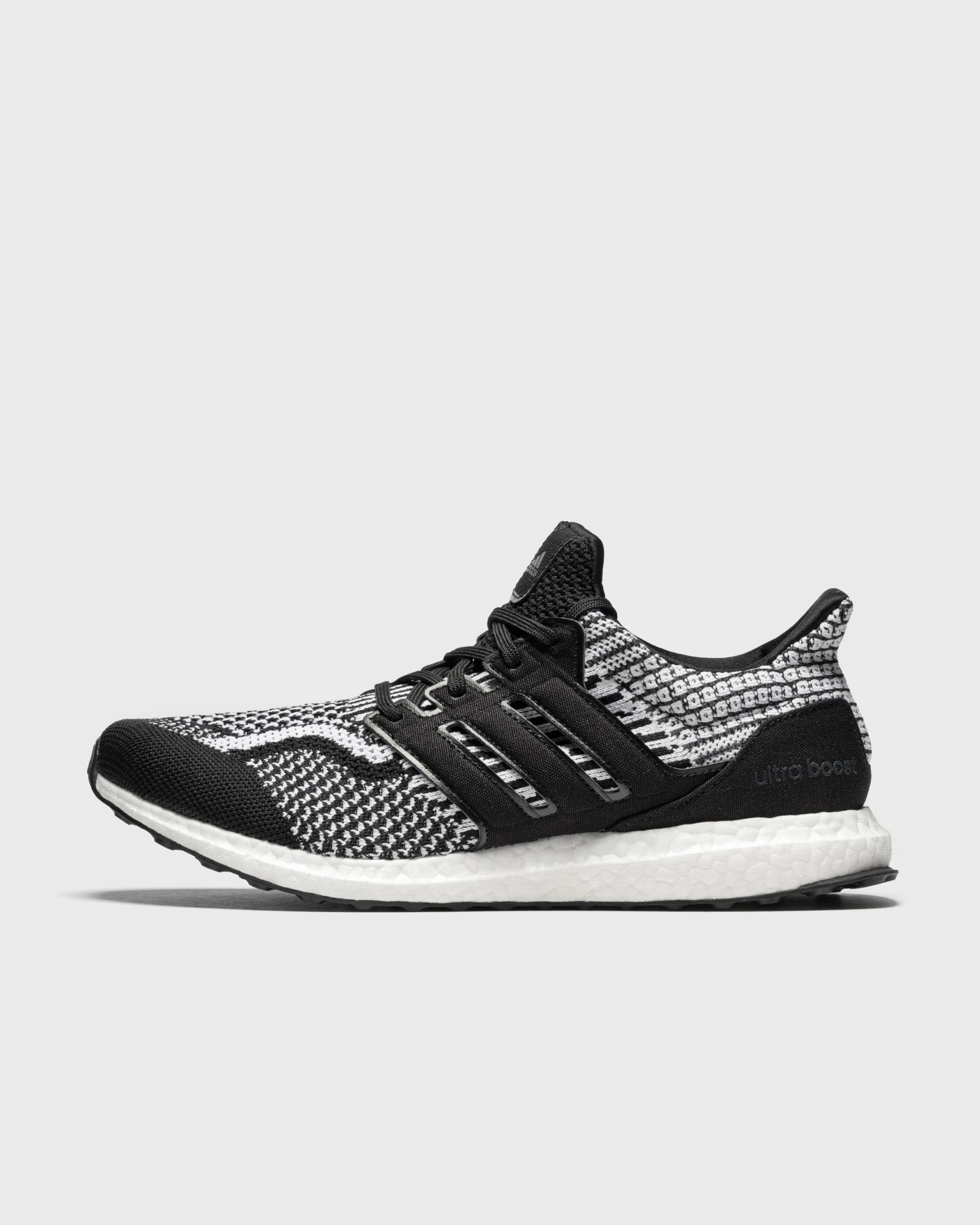 ULTRABOOST 5.0 DNA