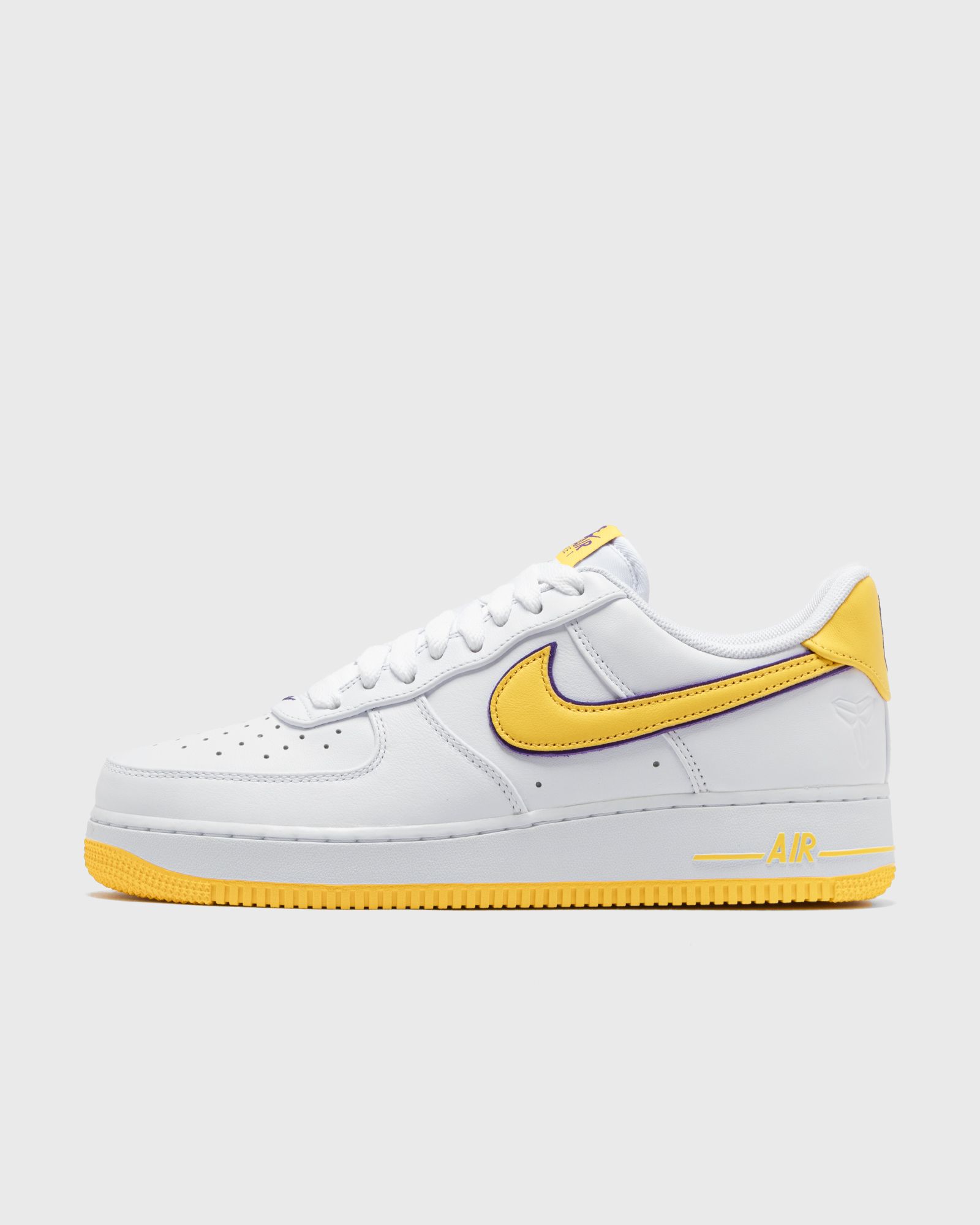 x Kobe Bryant Air Force 1 Low 