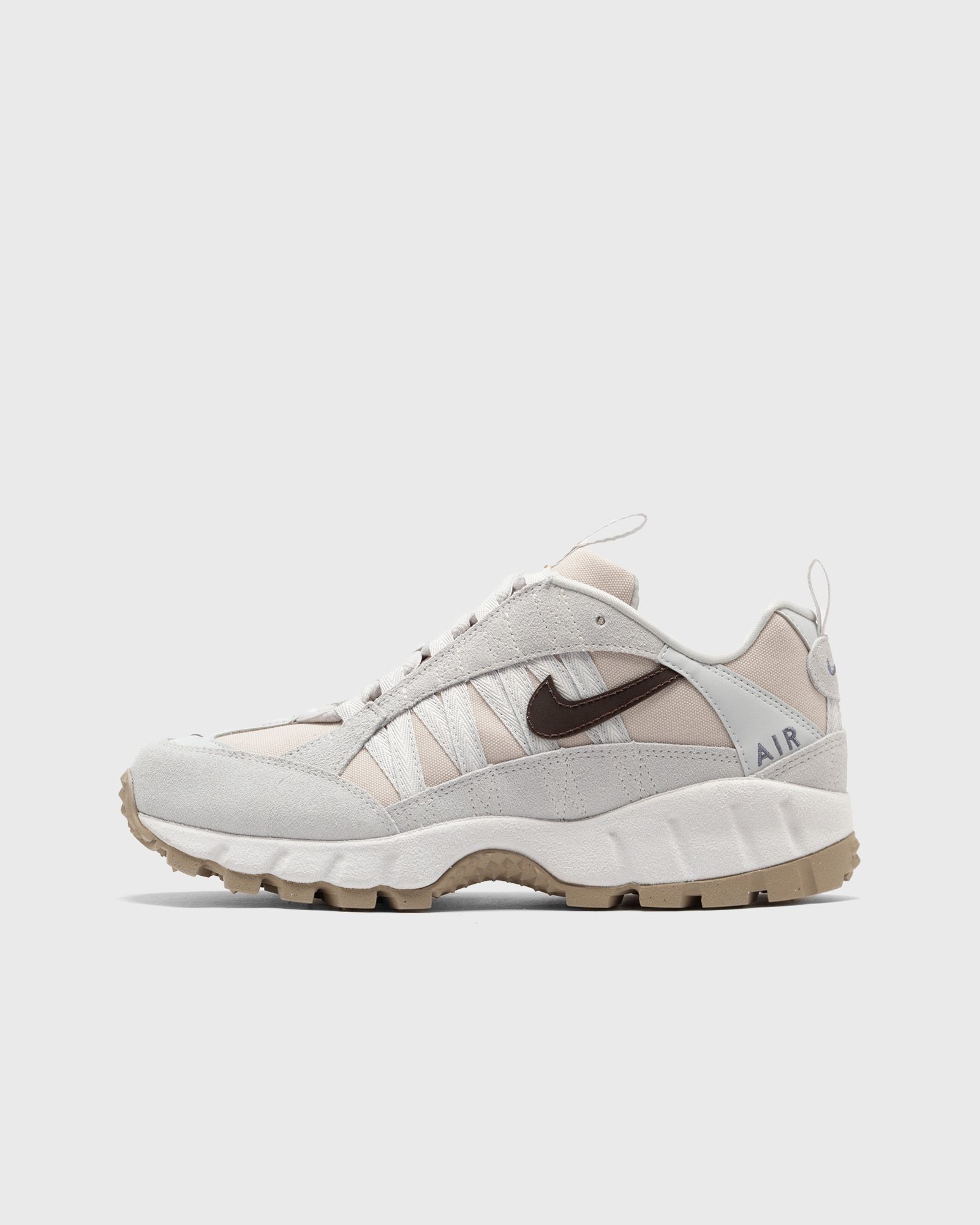 WMNS NIKE AIR HUMARA SE