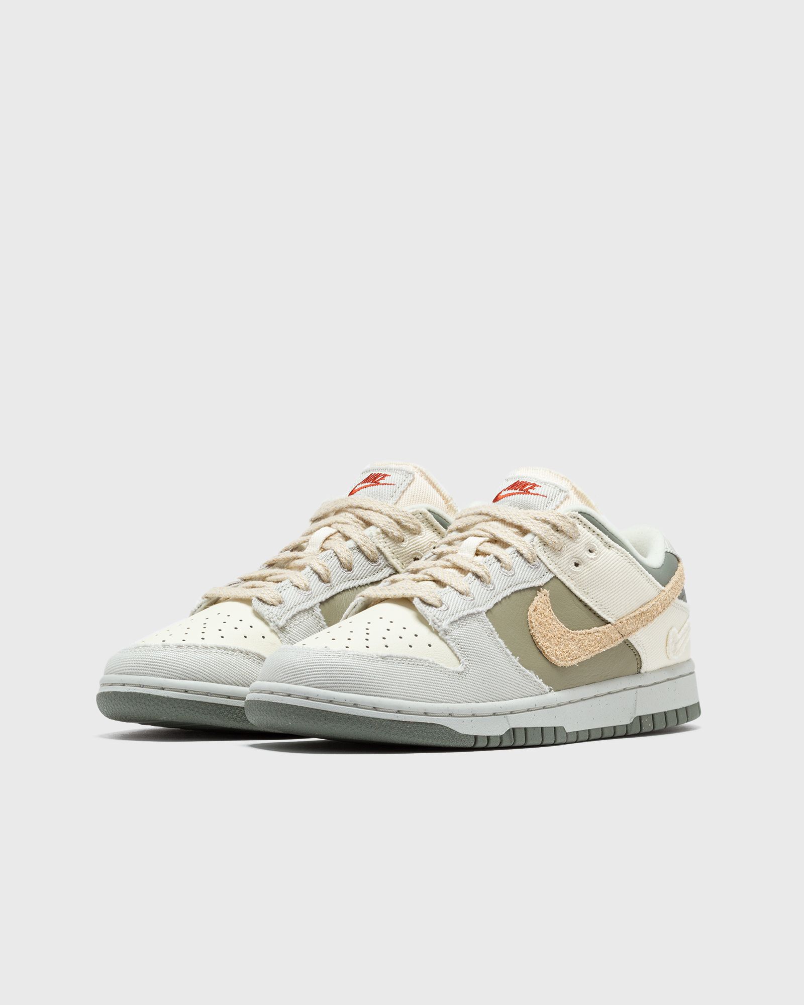 WMNS DUNK LOW