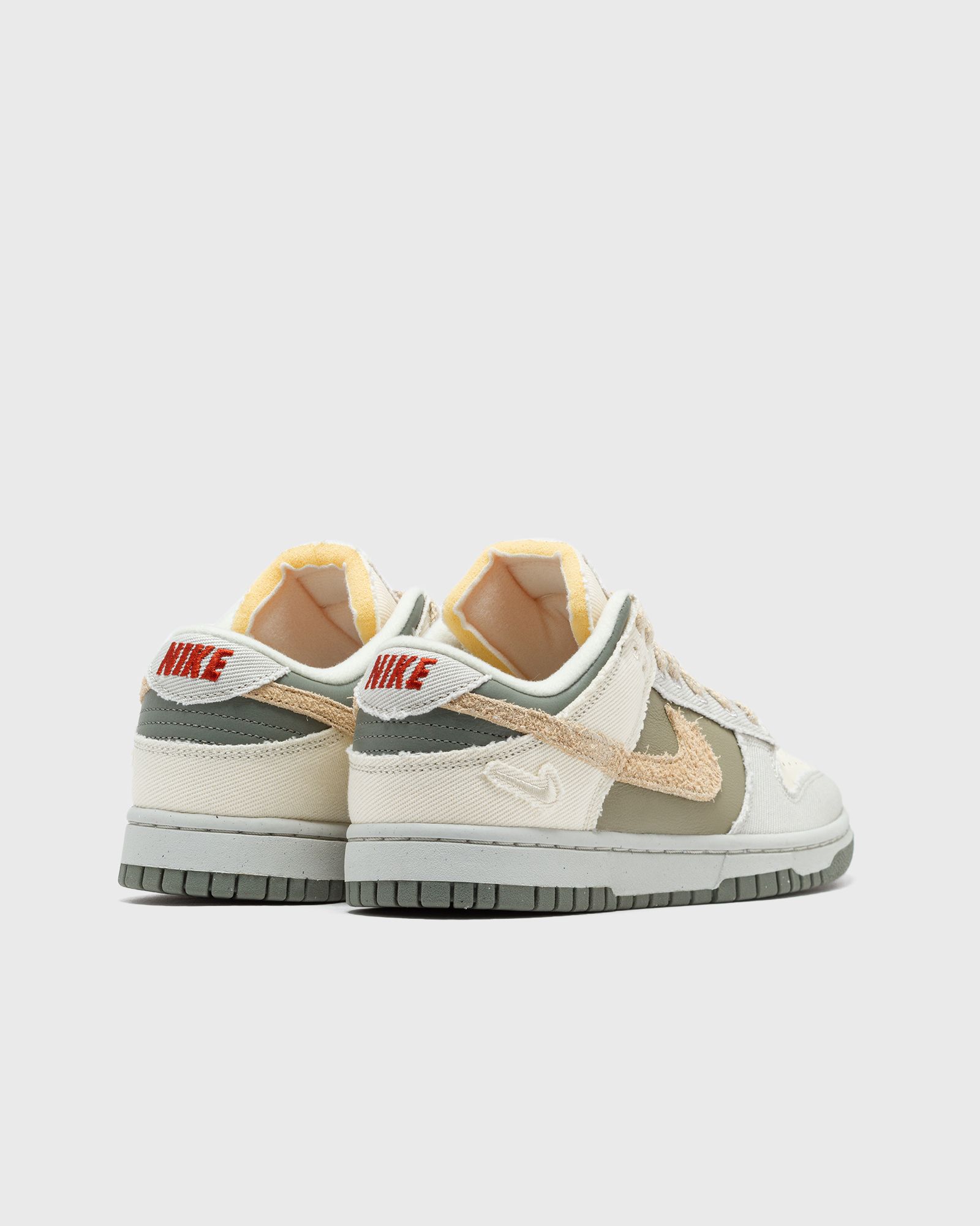 WMNS DUNK LOW