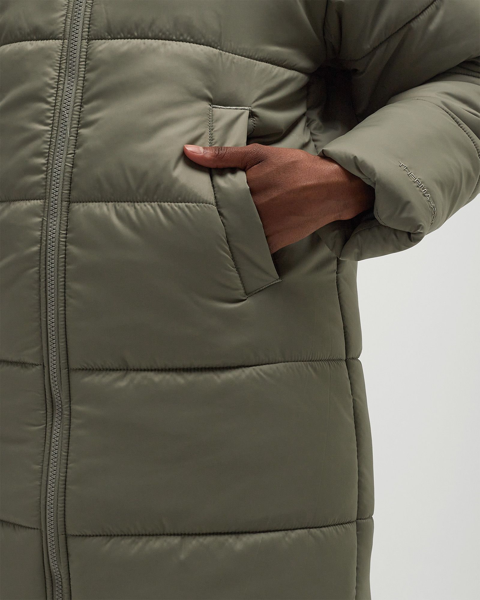 WMNS Classic Puffer Therma-FIT Loose Parka