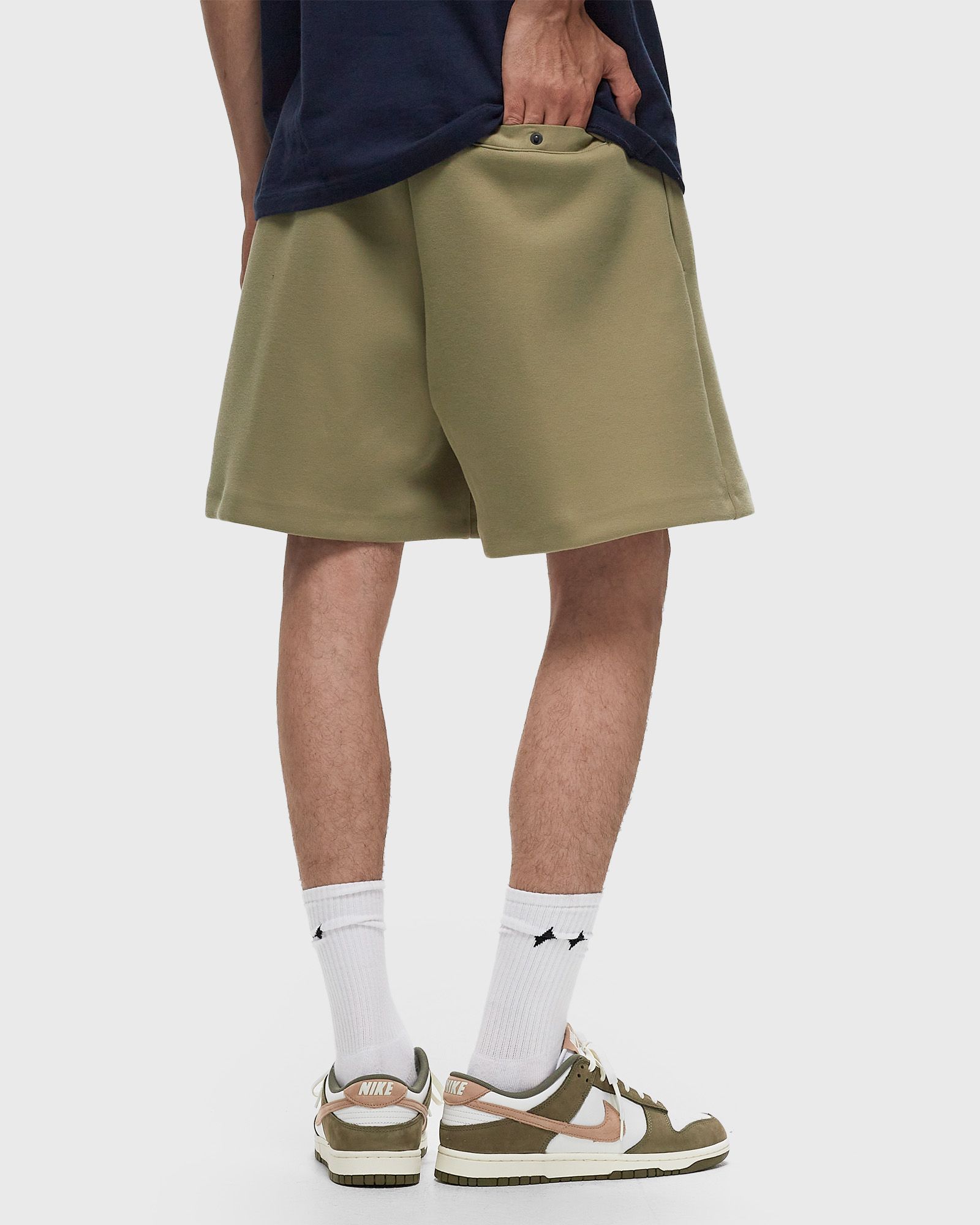 TECH FLEECE SHORT