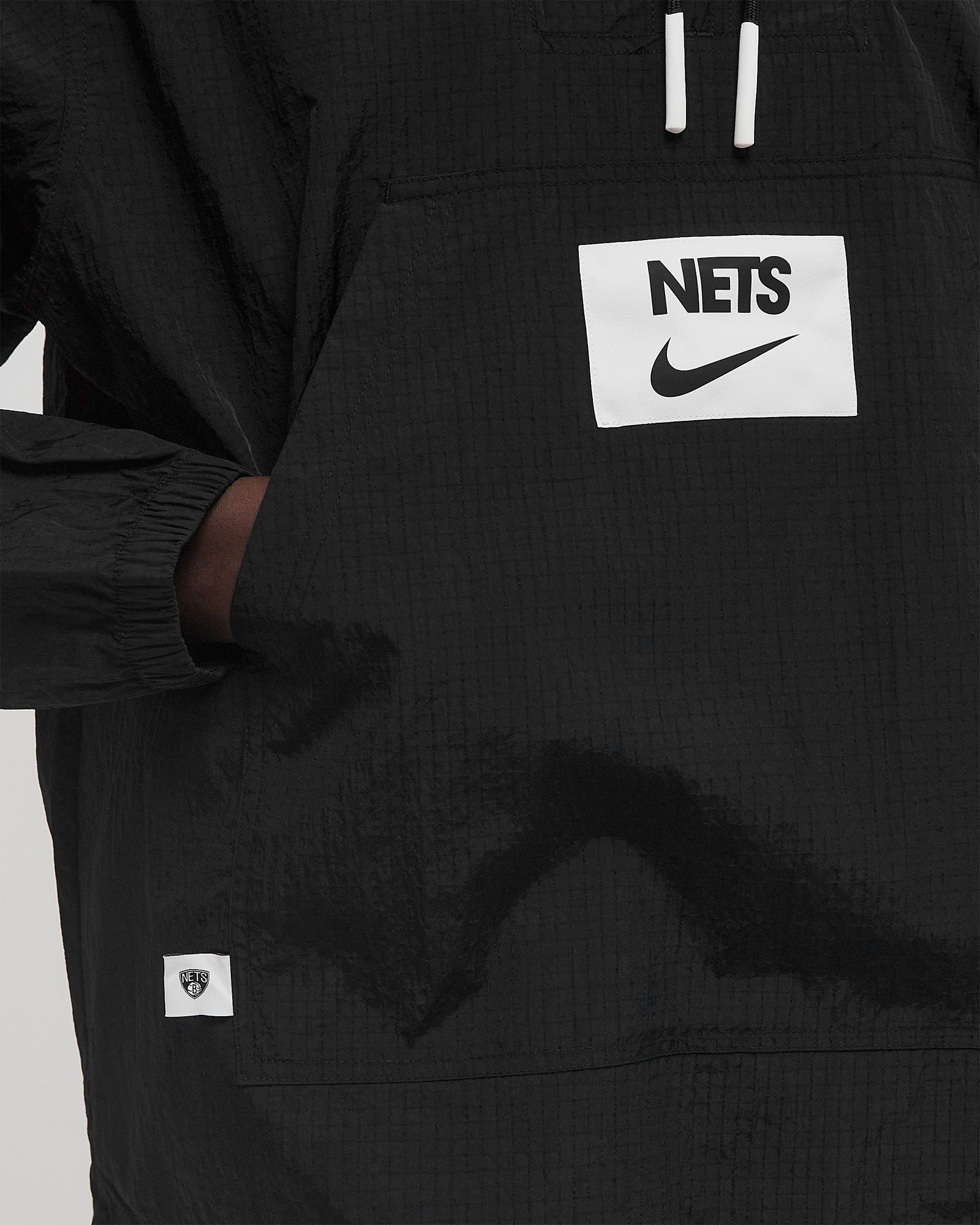 NBA Anorak Brooklyn Nets Club Courtside