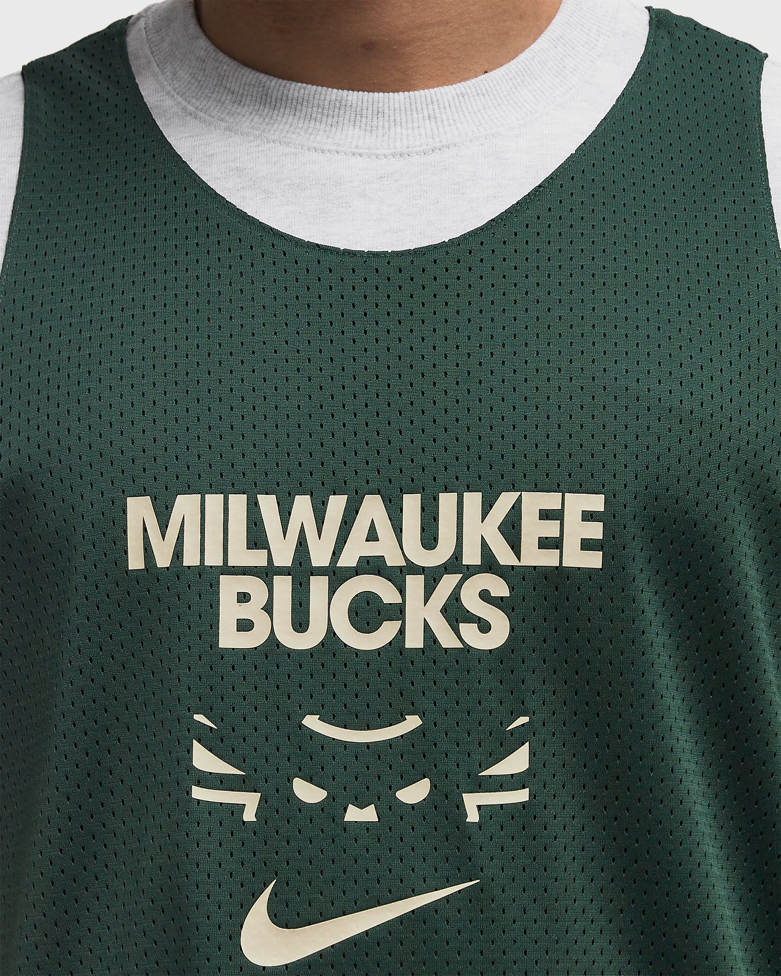 NBA Mesh Practice Jersey Milwaukee Bucks Courtside