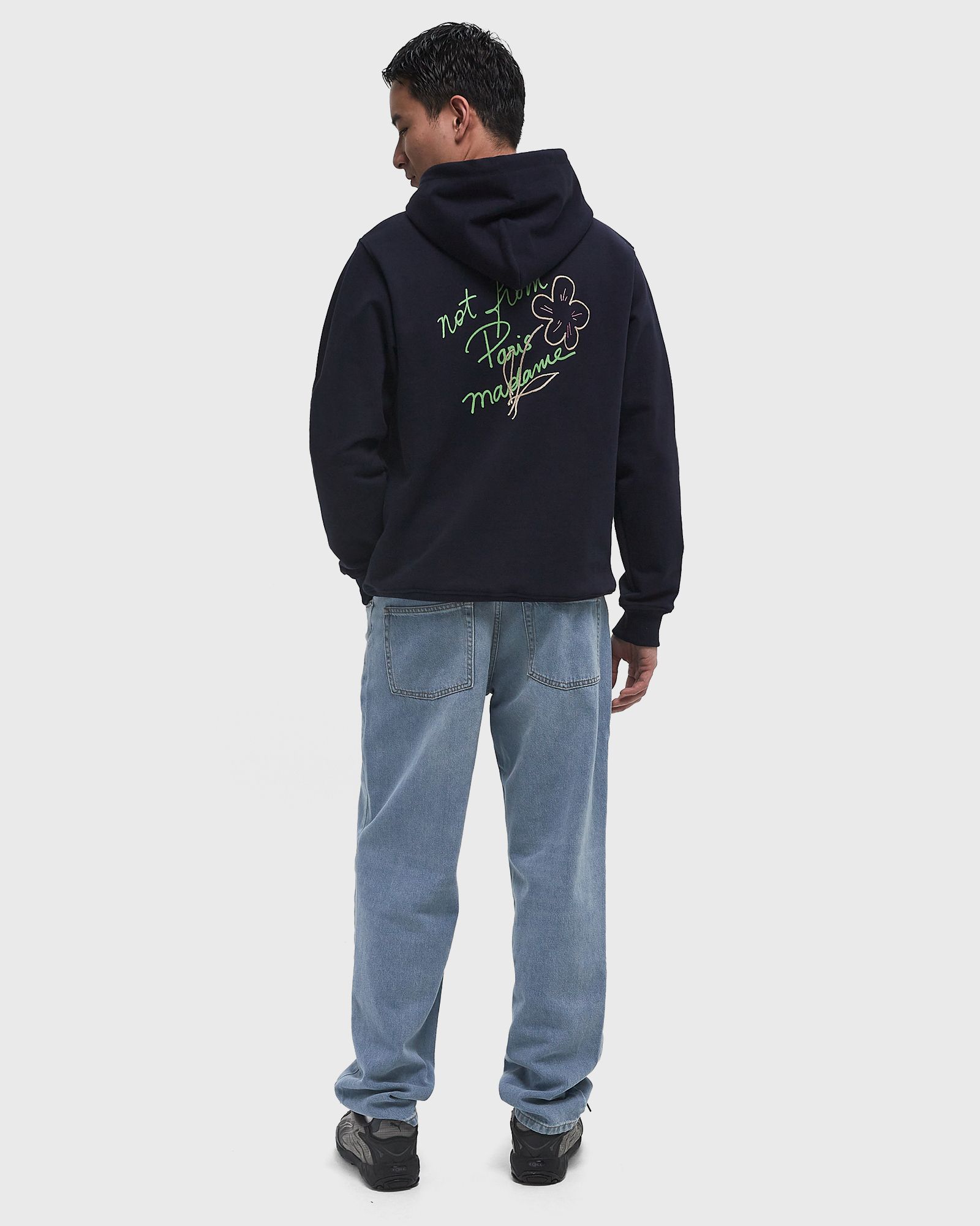 Le Hoodie Slogan Esquisse