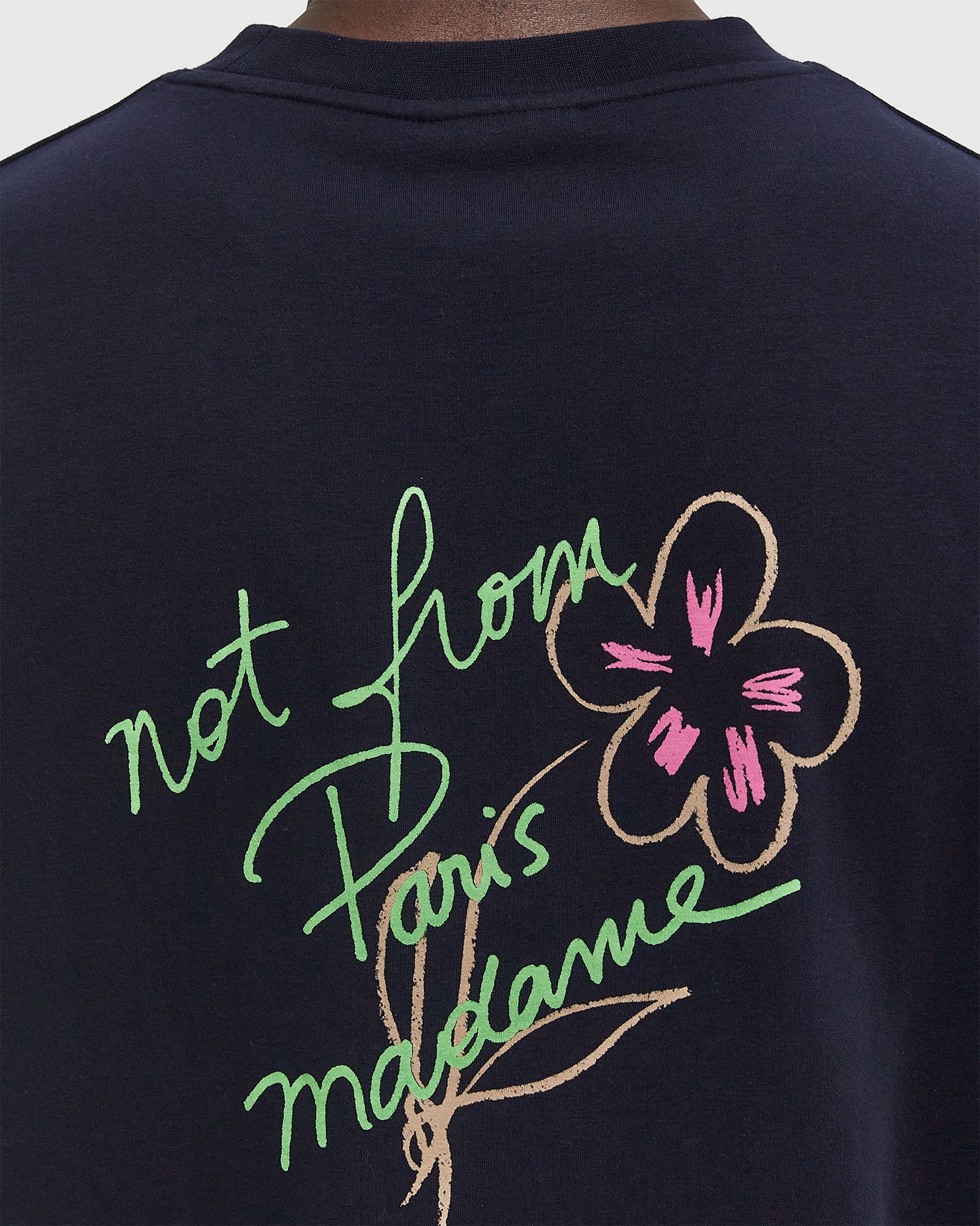 Le T-Shirt Slogan Esquisse