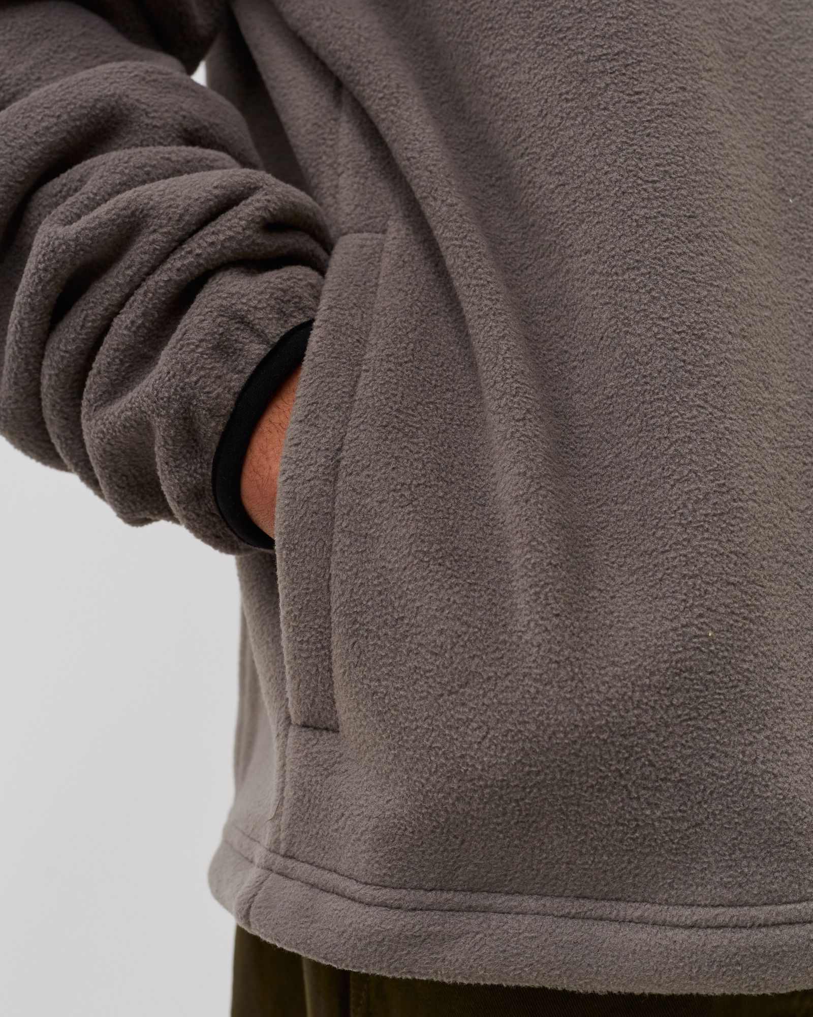 MOCK NECK FLEECE
