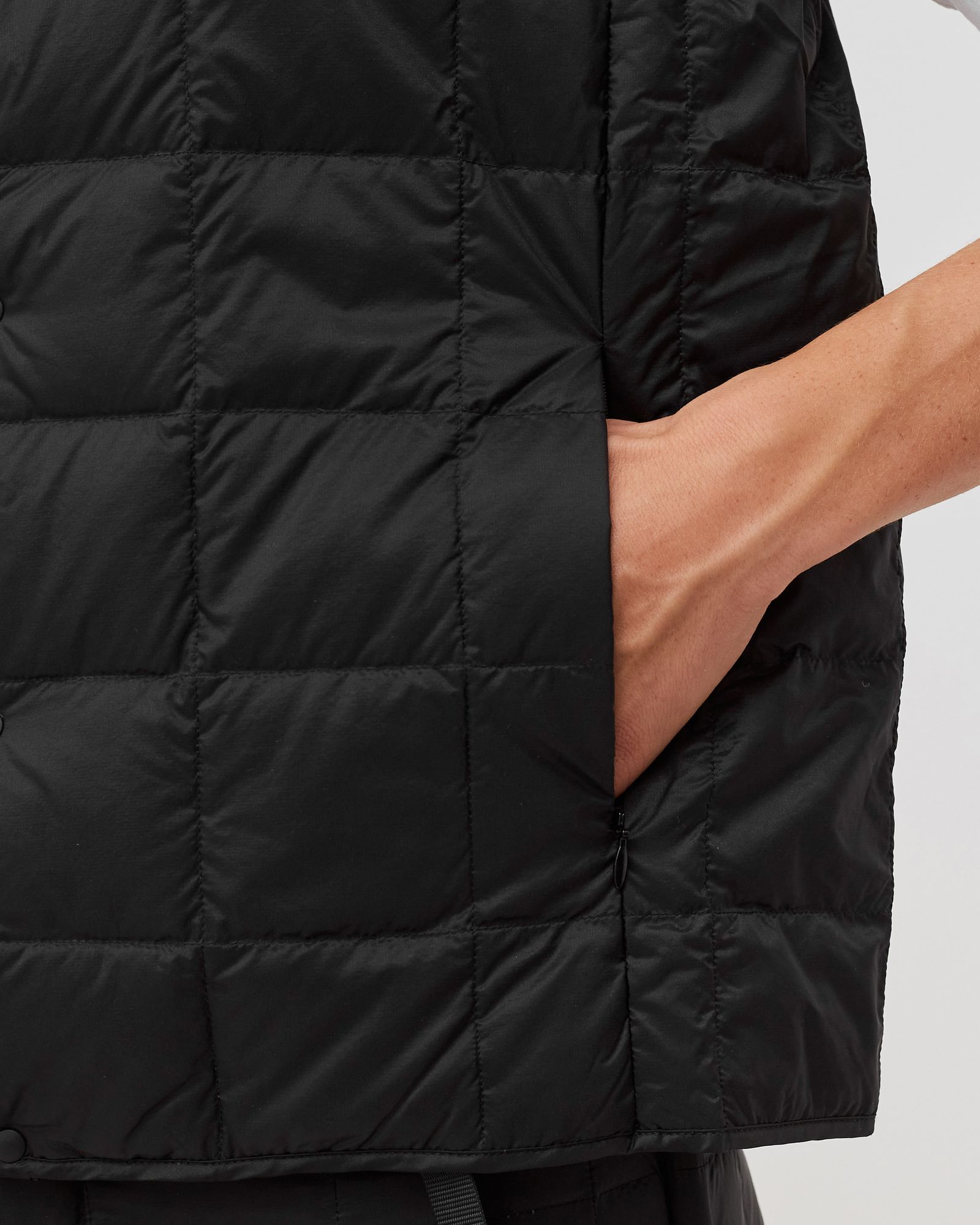 TAION/GRAMICCI INNER DOWN VEST