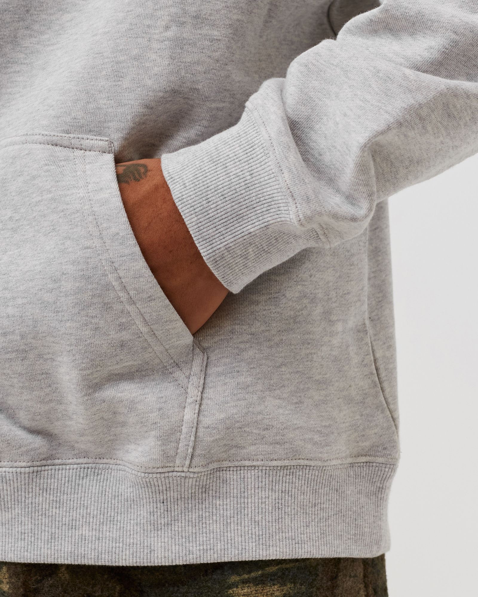 ONE POINT HOODED SWEATSHIRT