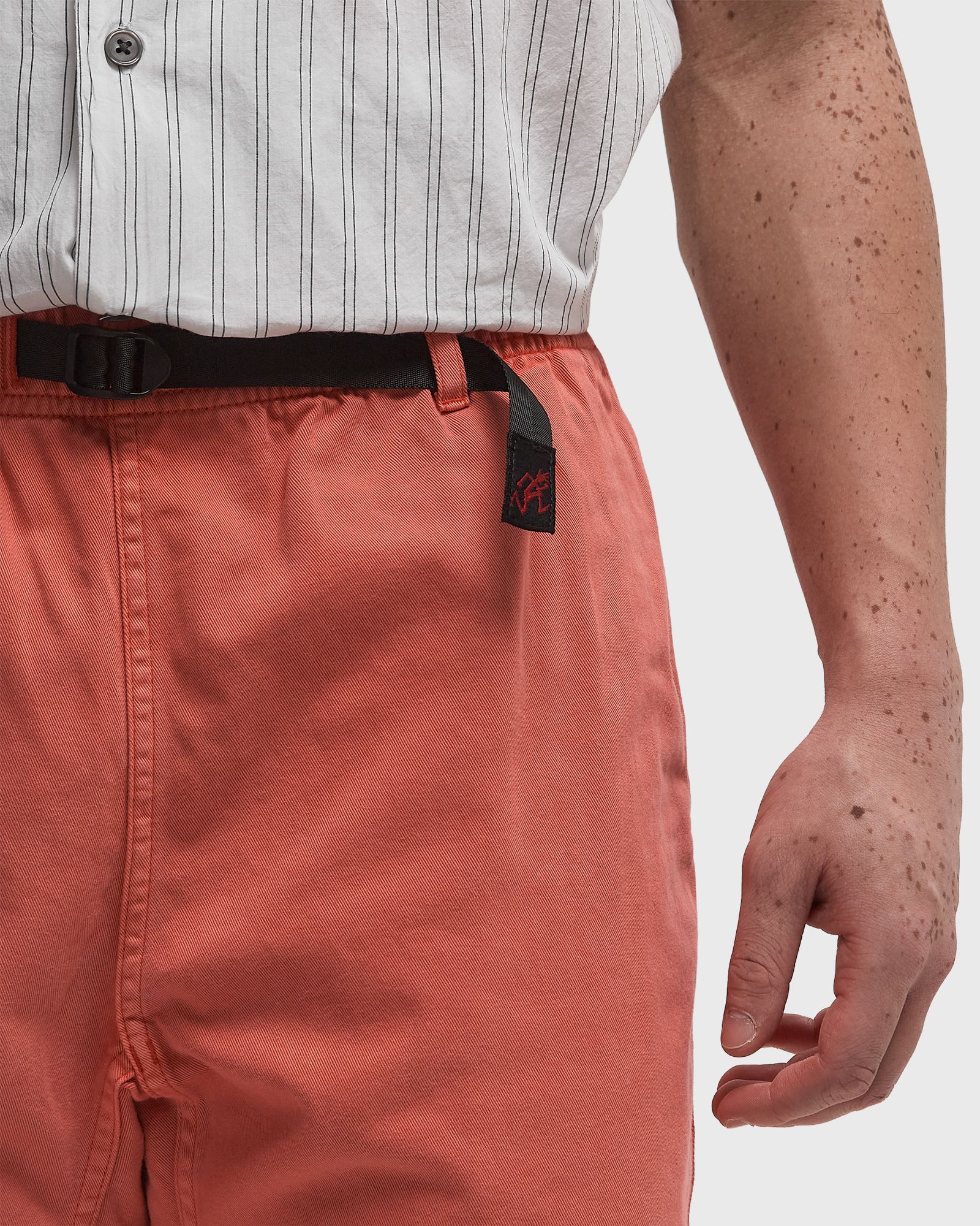 G-SHORT PIGMENT DYED