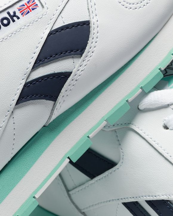 WMNS Classic Leather