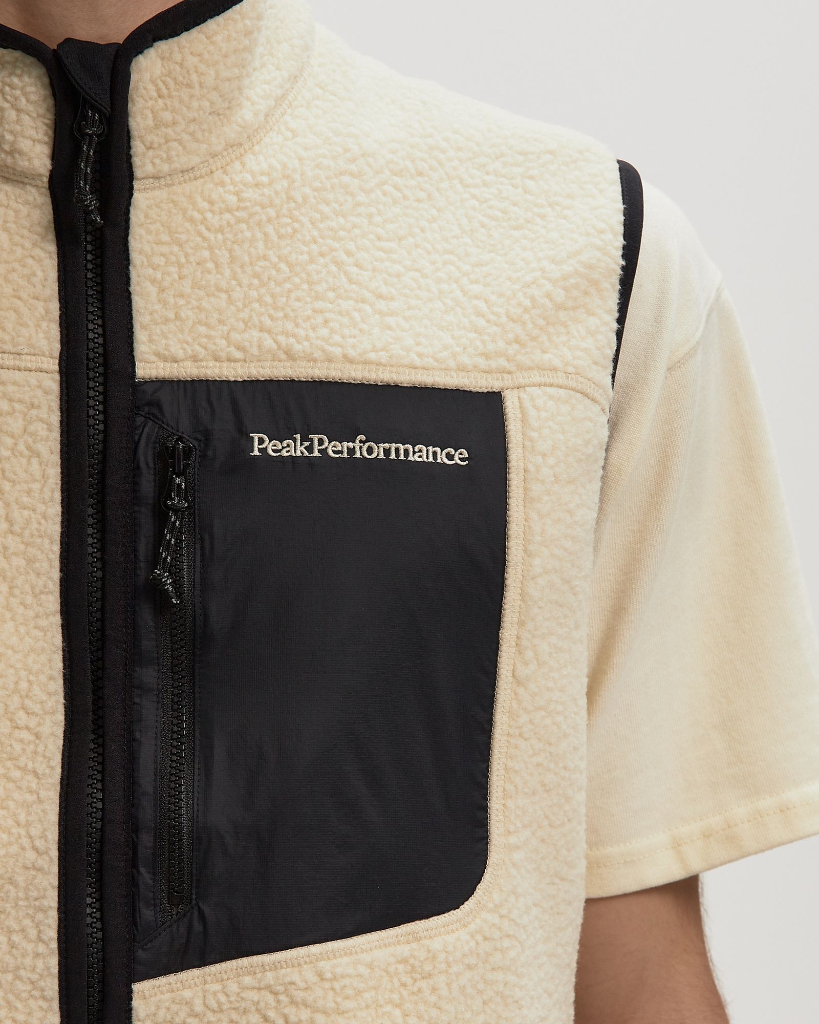 Nature Rush Pile Vest