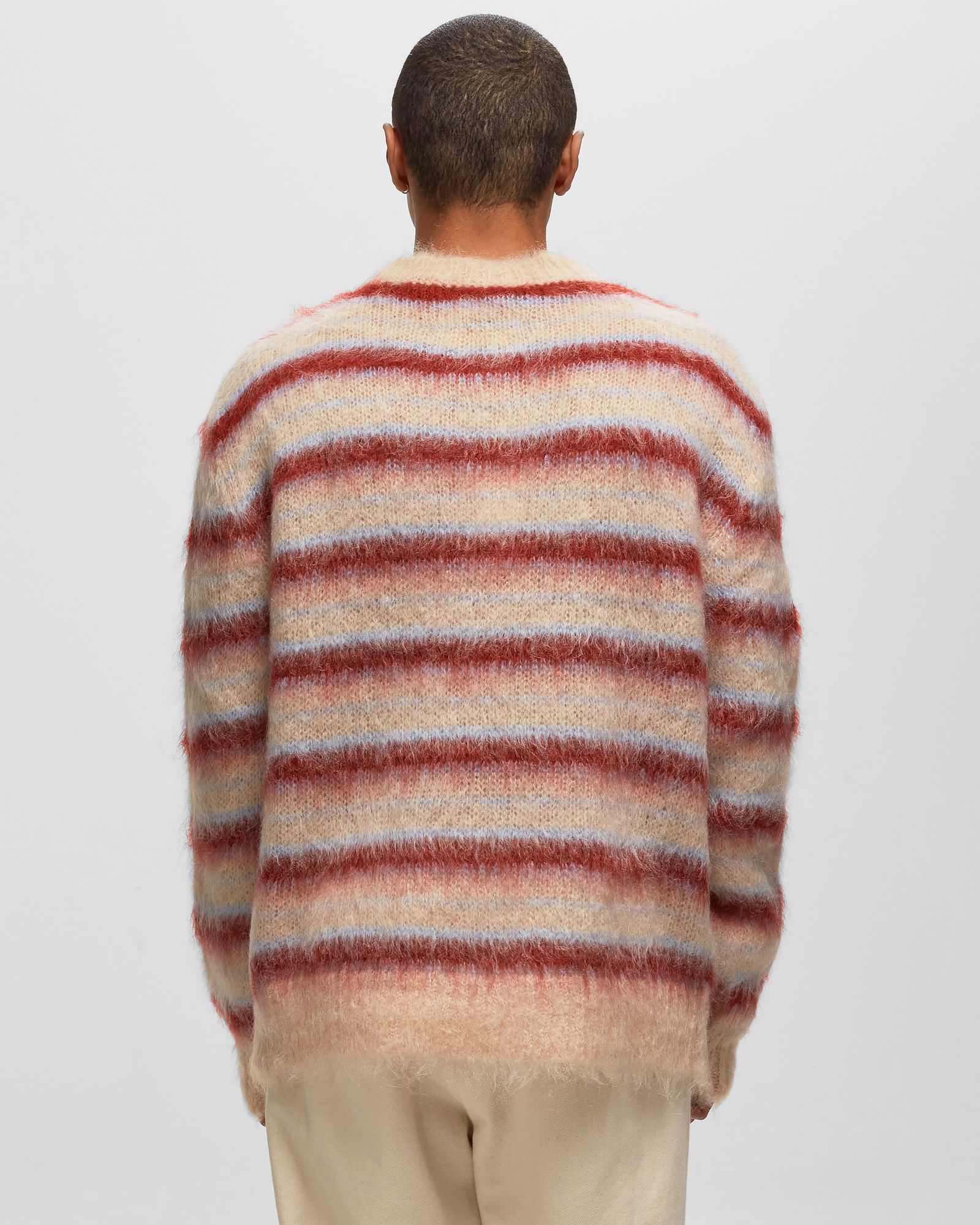 ROUNDNECK SWEATER